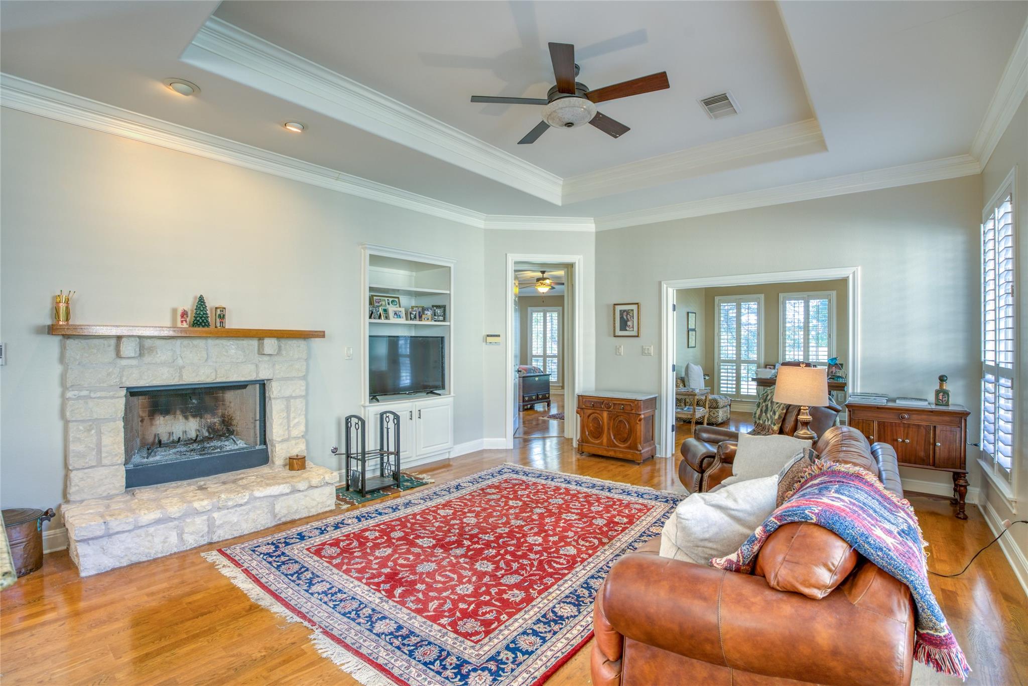 219 The Hills Dr # 5, The Hills, TX 78738