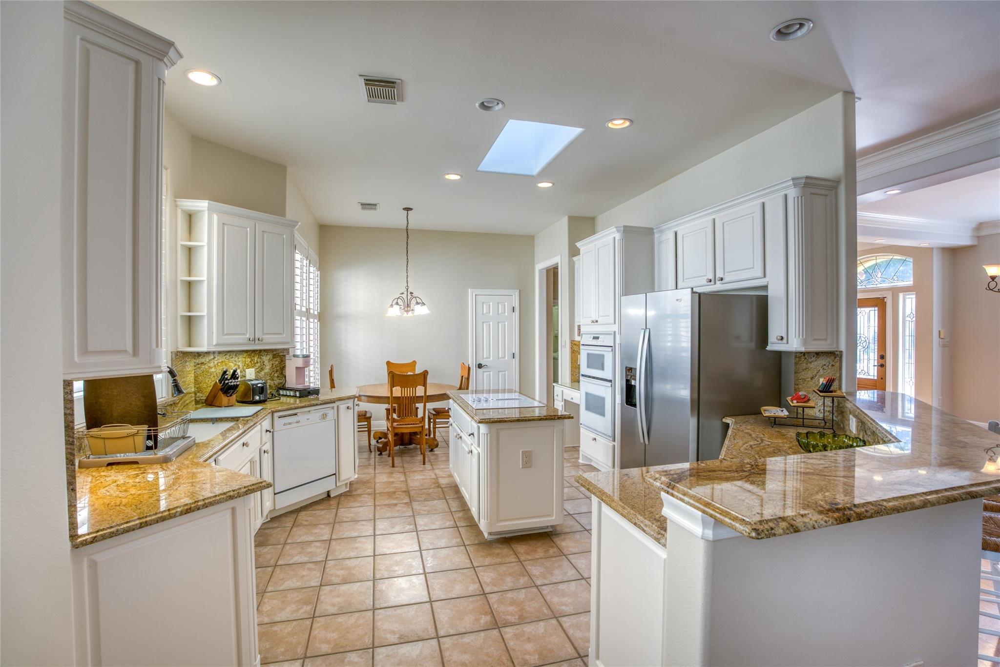 219 The Hills Dr # 5, The Hills, TX 78738