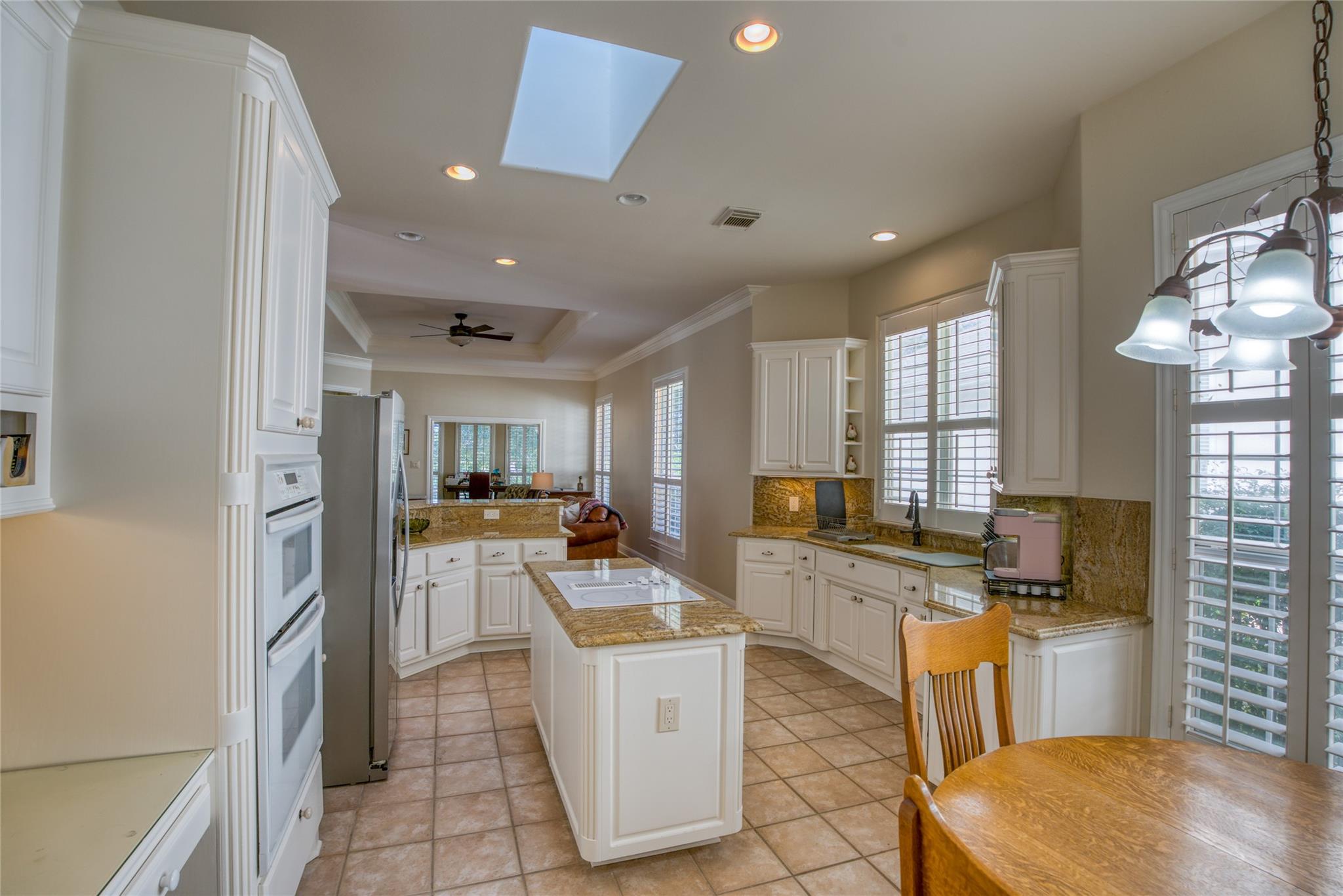 219 The Hills Dr # 5, The Hills, TX 78738