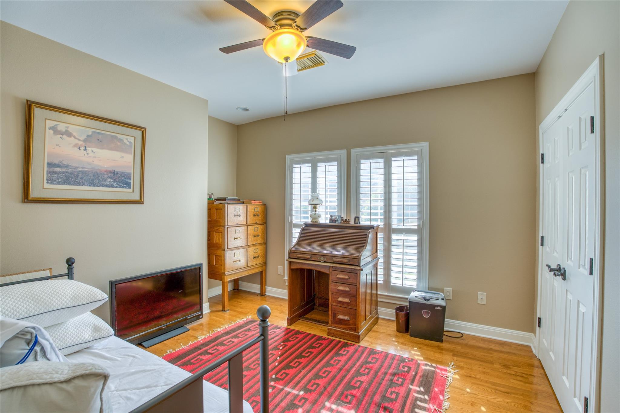 219 The Hills Dr # 5, The Hills, TX 78738