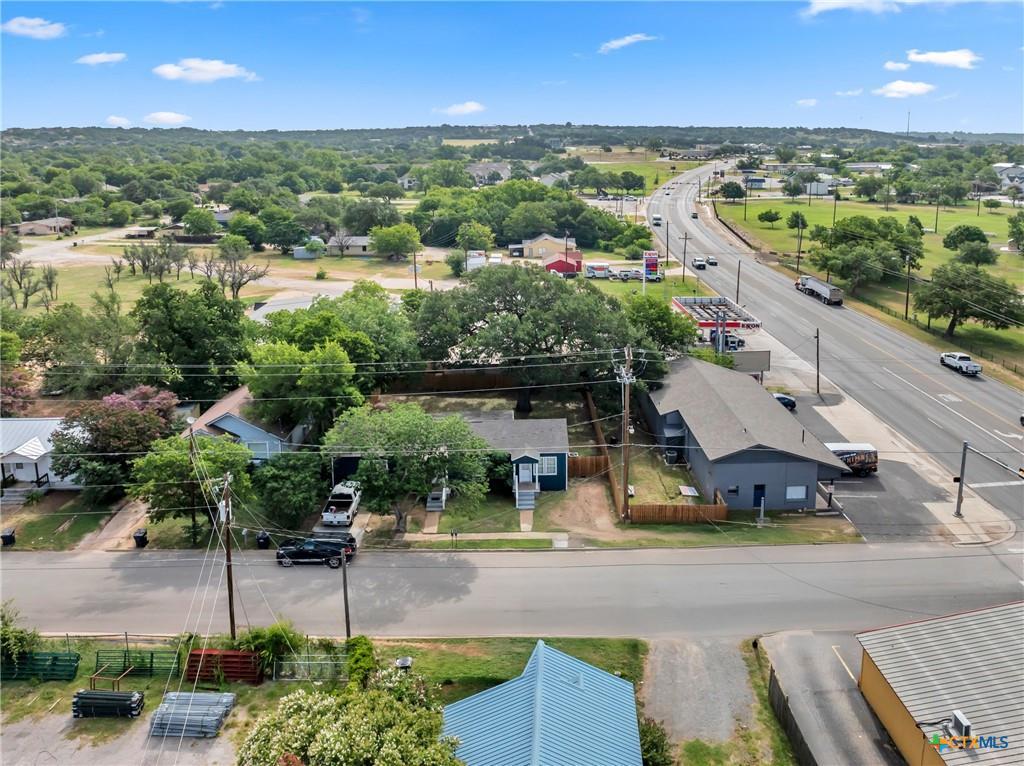 105 N Rhomberg St, Burnet, TX 78611