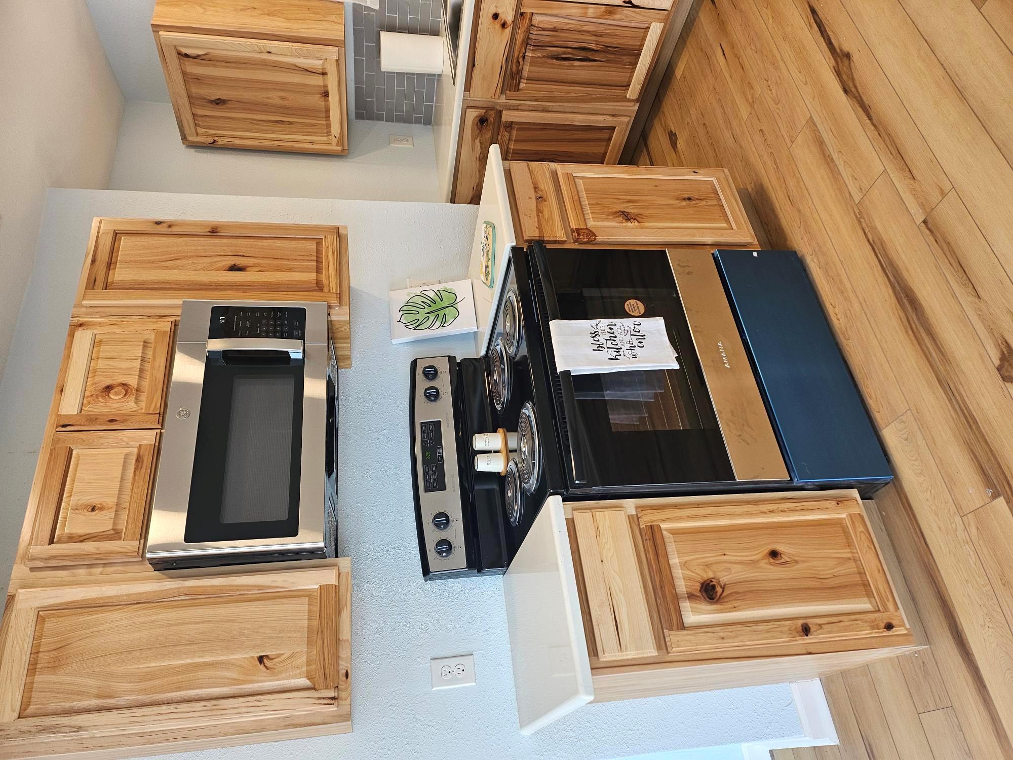 105 N Rhomberg St, Burnet, TX 78611