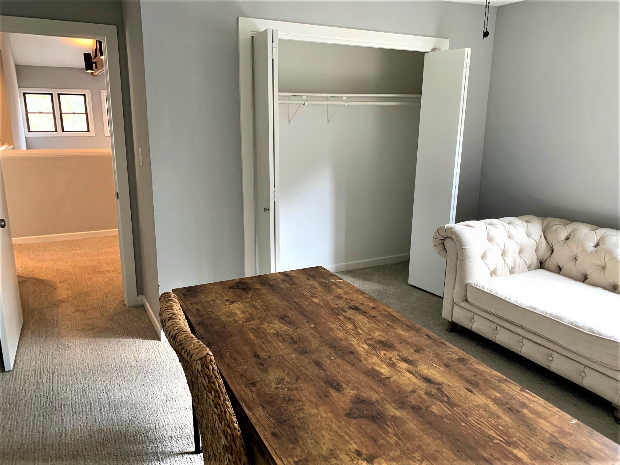 105 Birdie Dr, The Hills, TX 78738