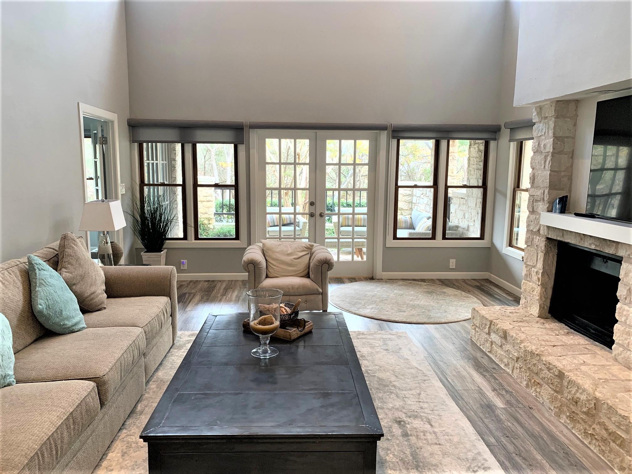 105 Birdie Dr, The Hills, TX 78738