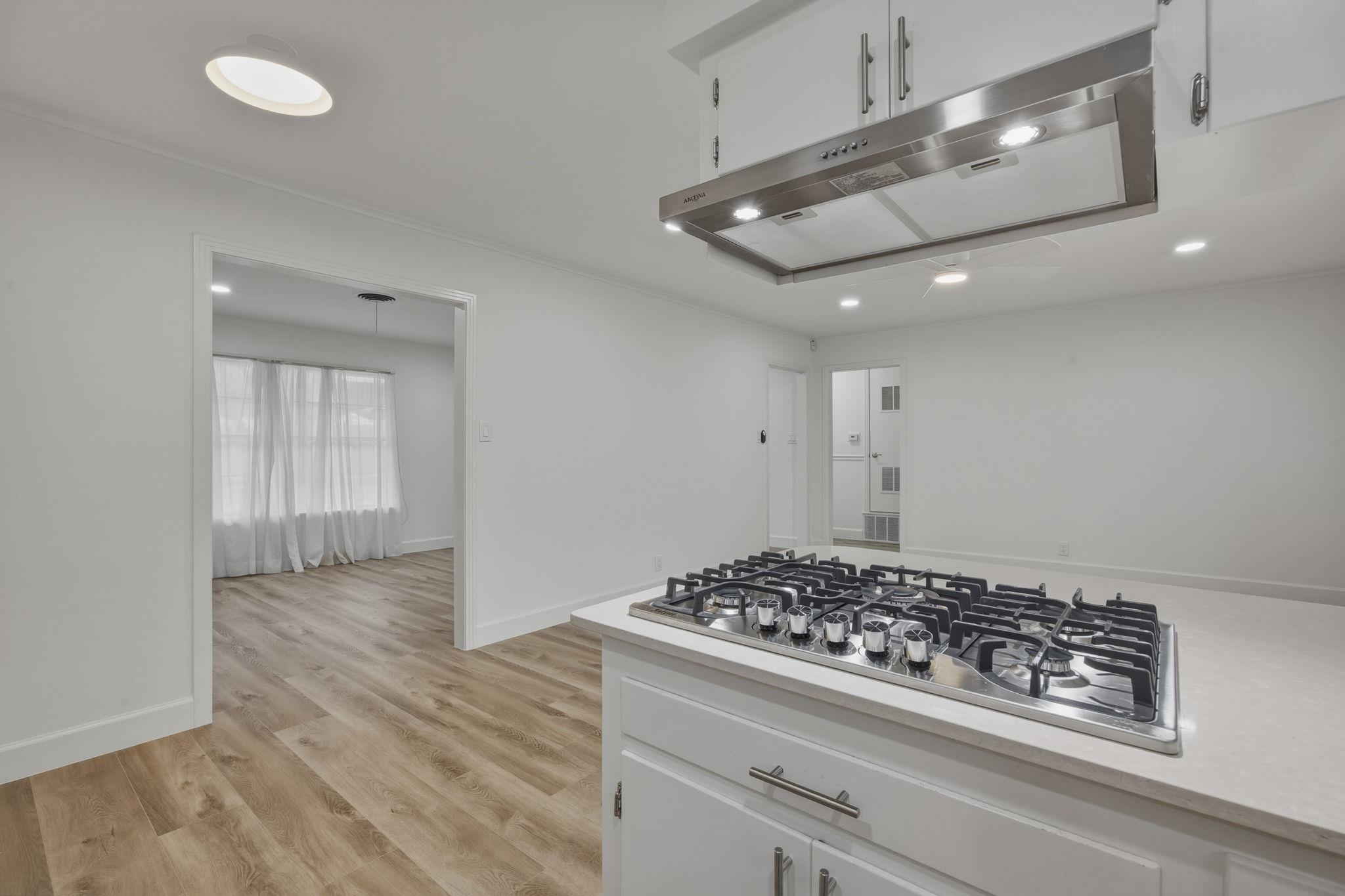 1705 Elmhurst Dr, Austin, TX 78741