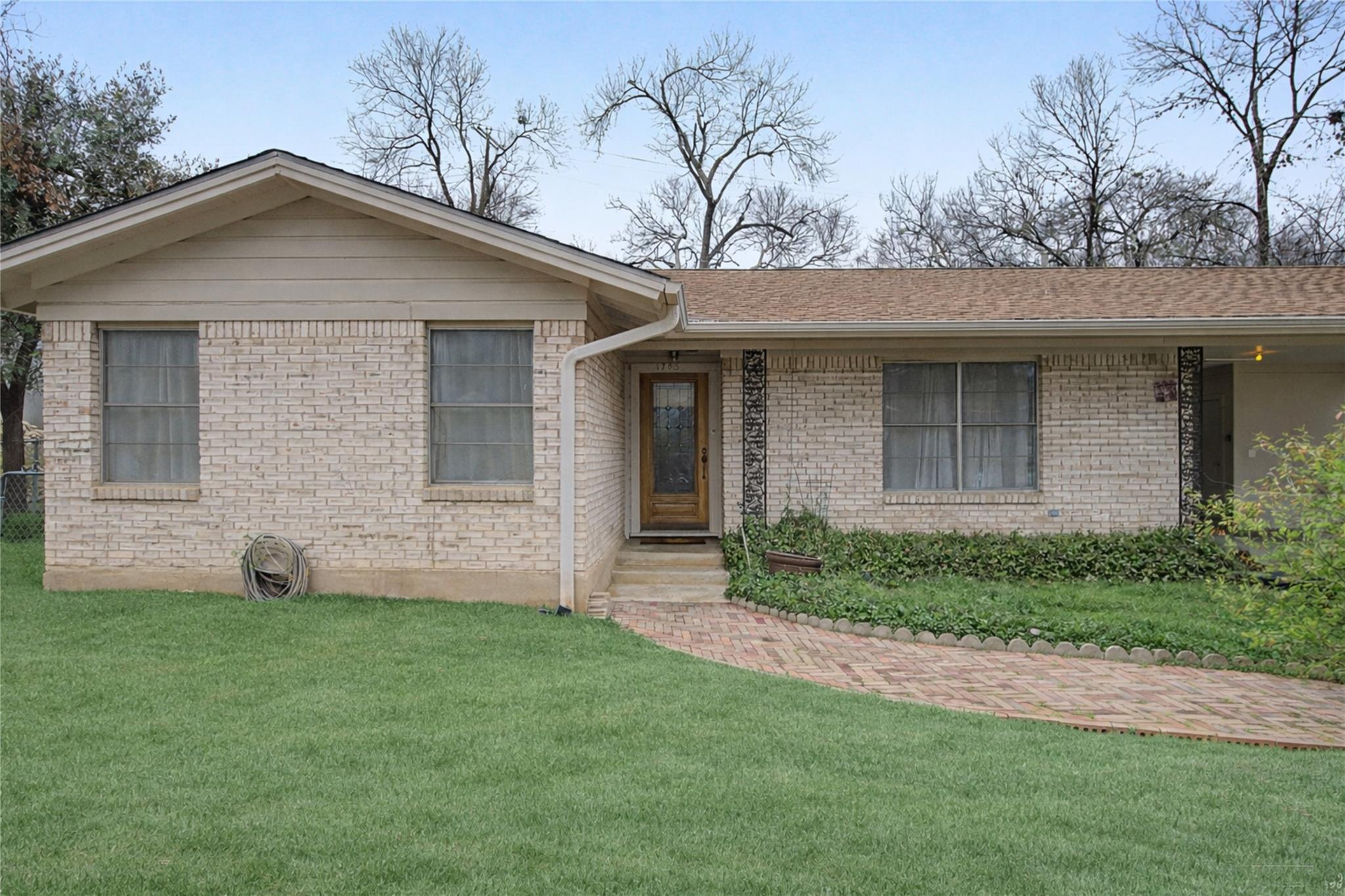 1705 Elmhurst Dr, Austin, TX 78741