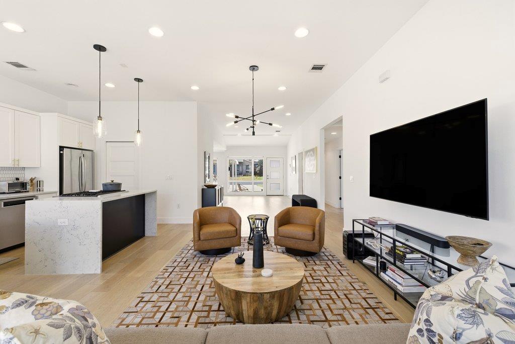 7804 Hardy Dr, Austin, TX 78757