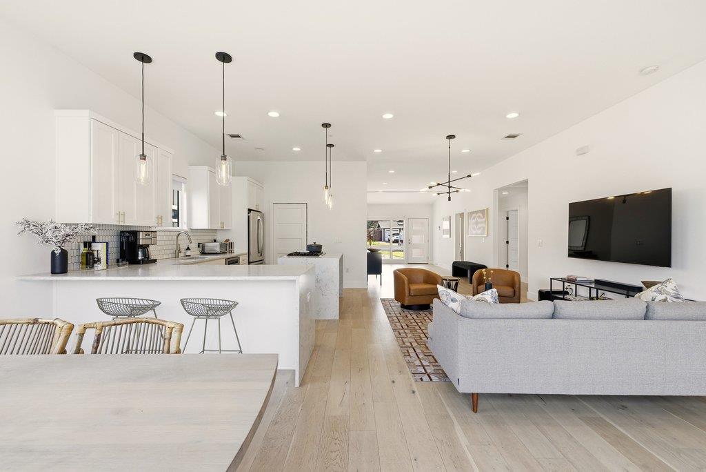 7804 Hardy Dr, Austin, TX 78757