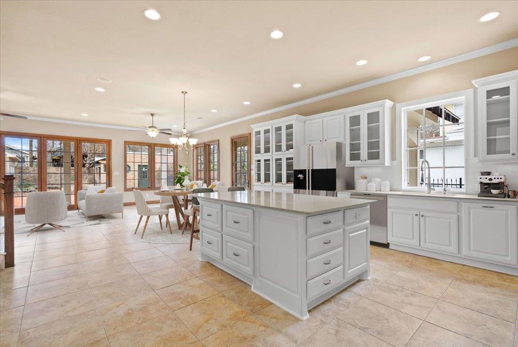 3006 Washington Sq, Austin, TX 78705