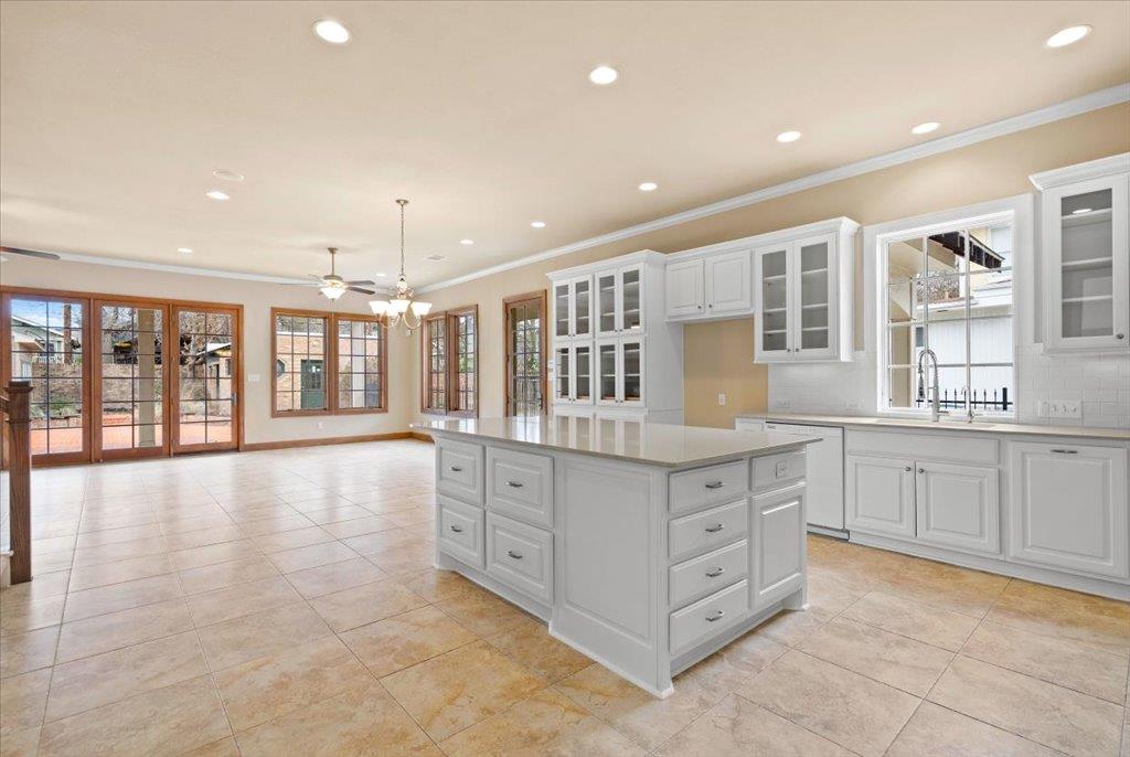 3006 Washington Sq, Austin, TX 78705