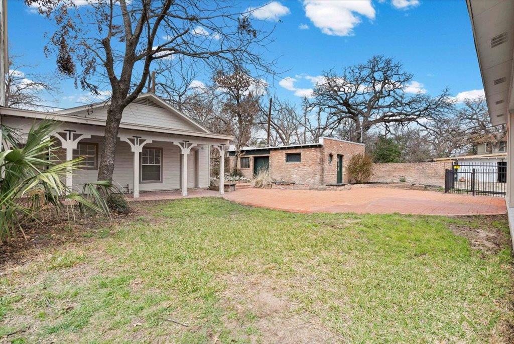 3006 Washington Sq, Austin, TX 78705