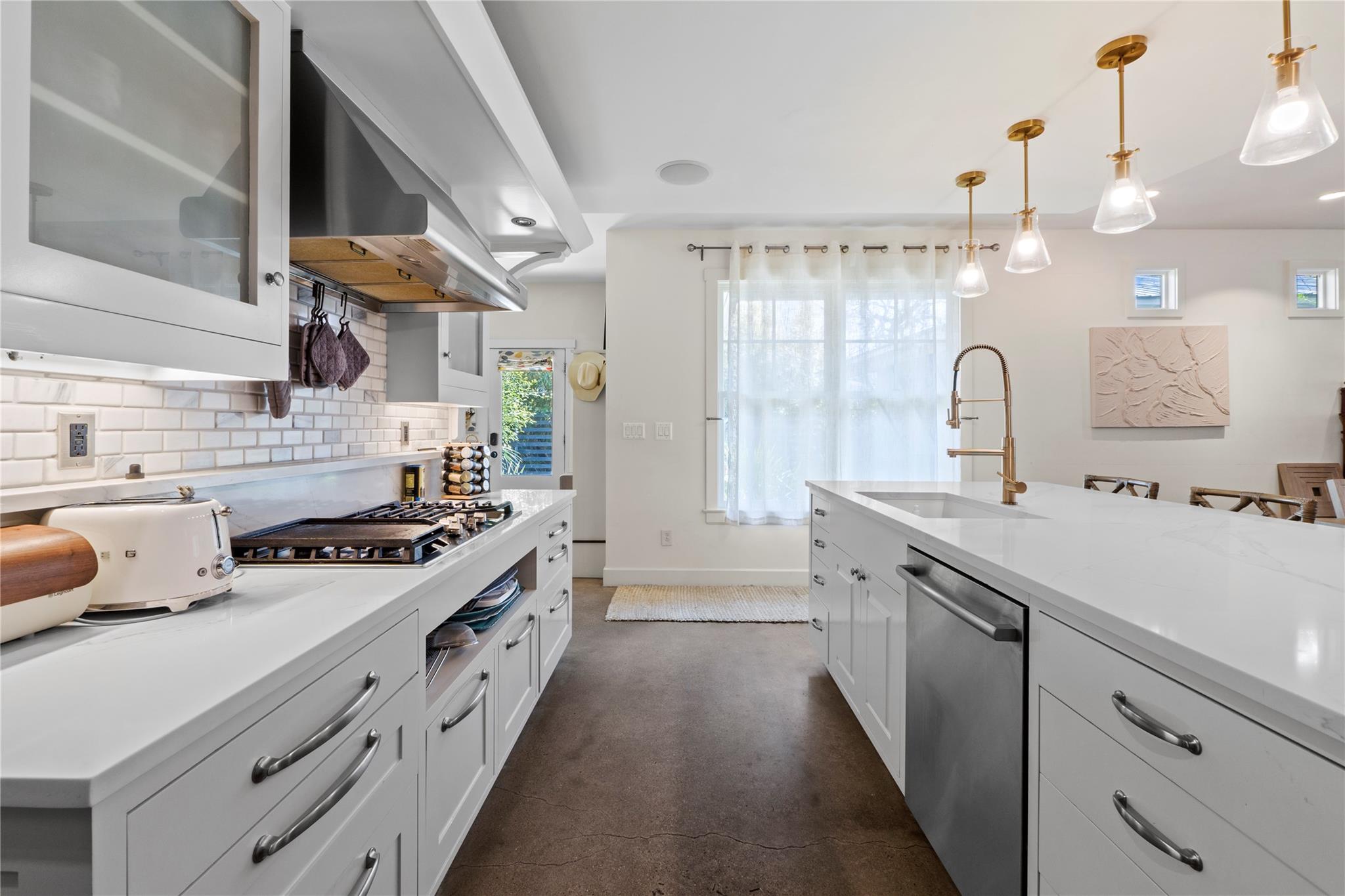 1706 W 10th St, Austin, TX 78703