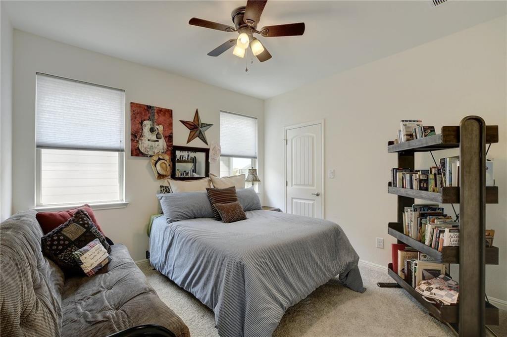 228 Simon, Kyle, TX 78640