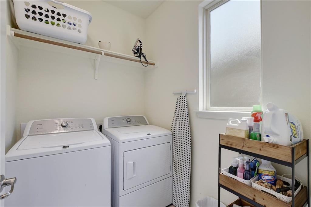 228 Simon, Kyle, TX 78640