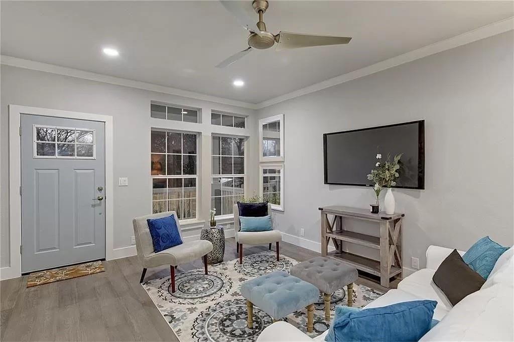 1217 Eleanor St, Austin, TX 78721