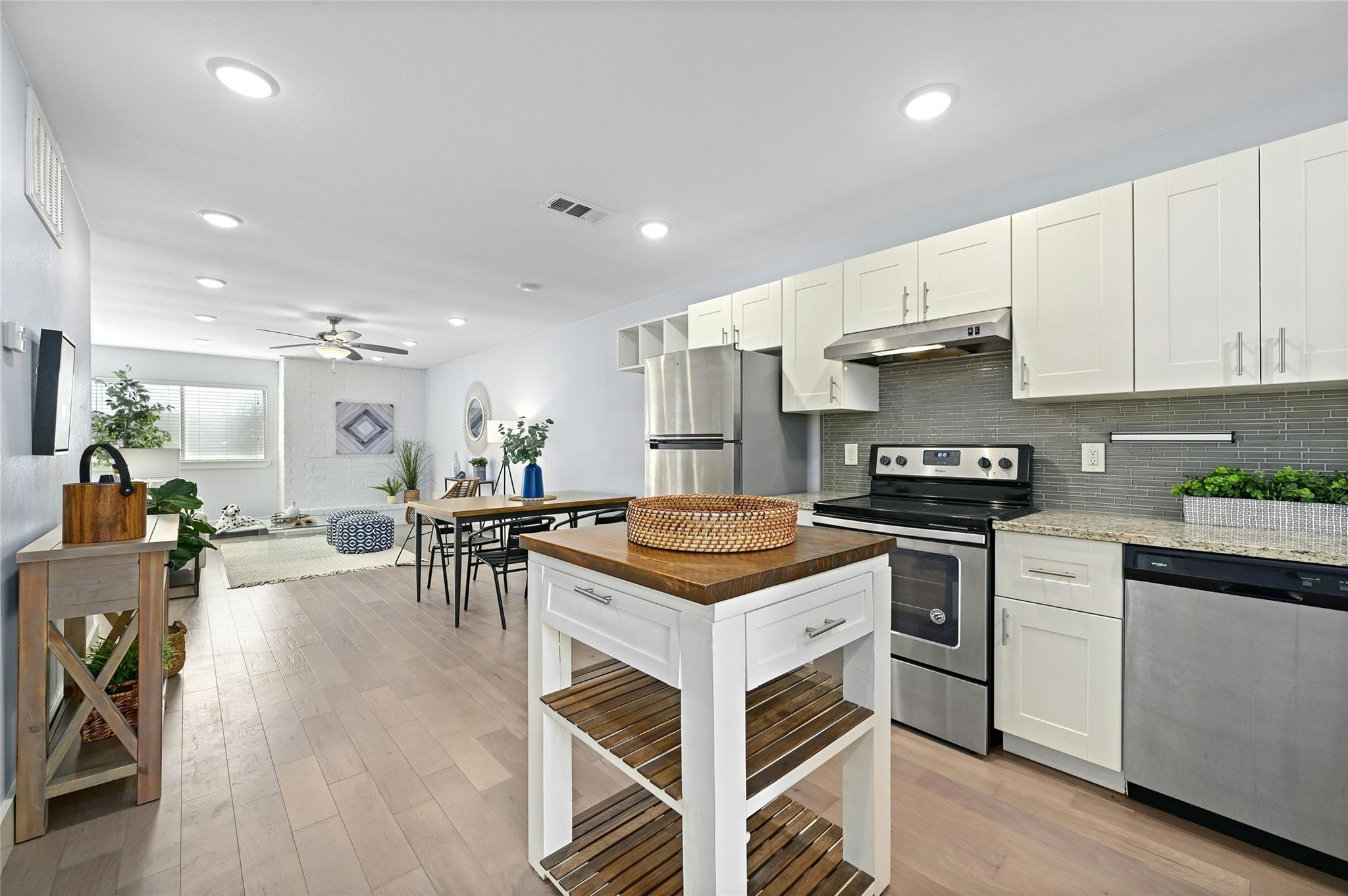 909 Reinli St # 228, Austin, TX 78751