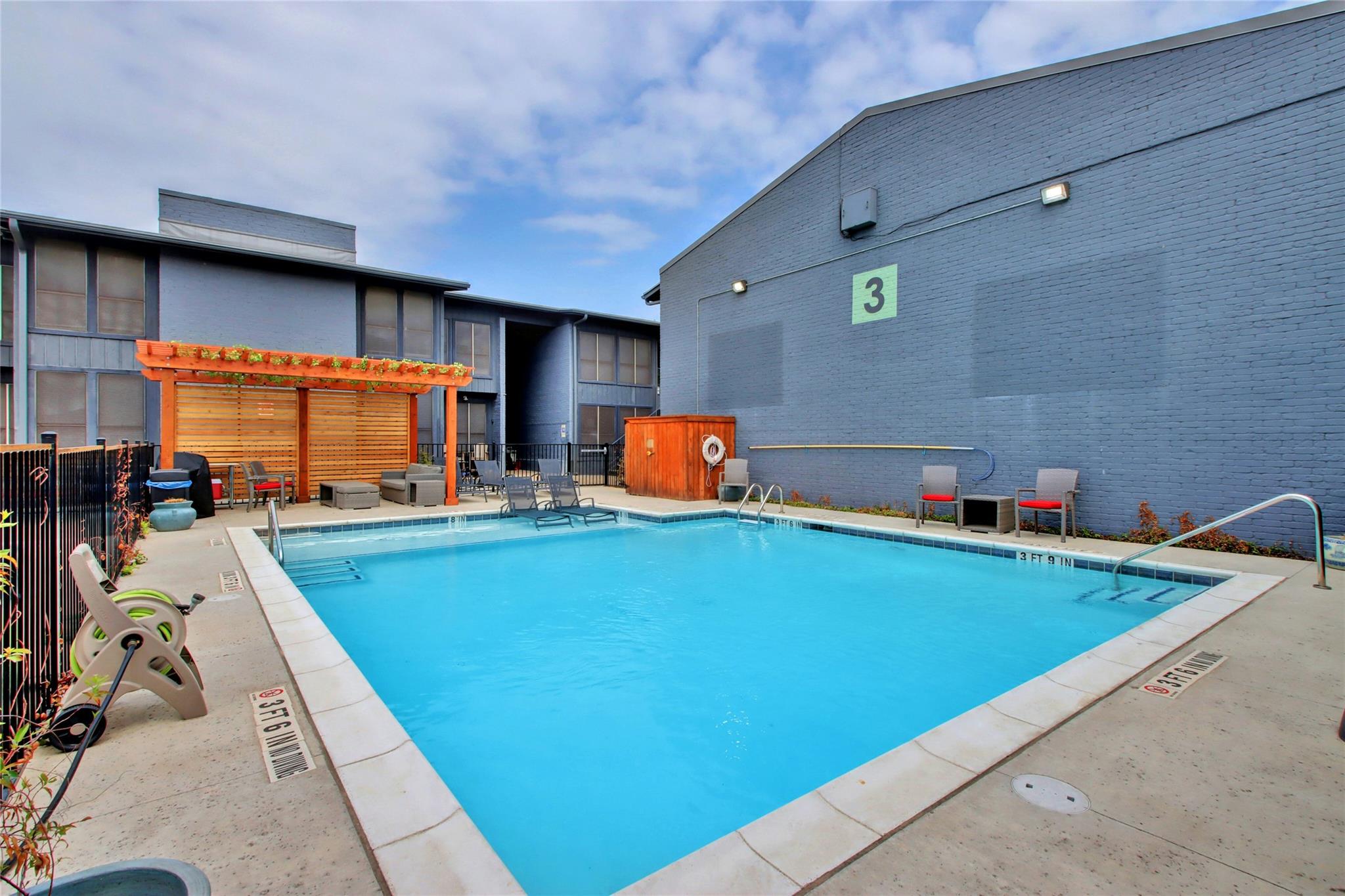 909 Reinli St # 228, Austin, TX 78751