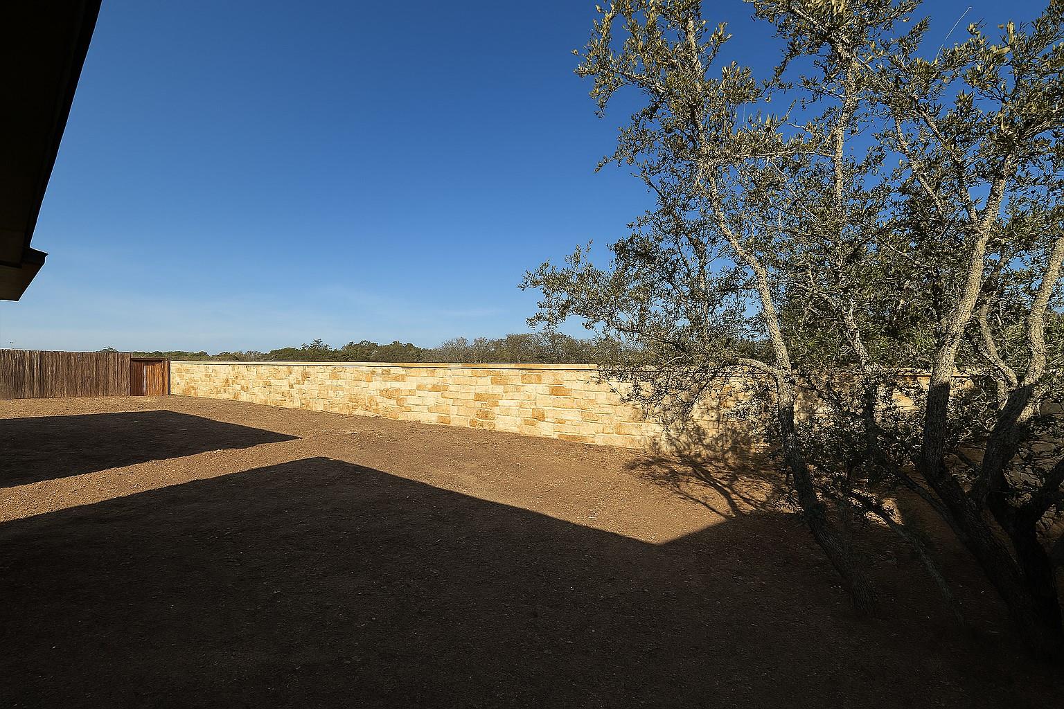 416 Basket Grass Rd, San Marcos, TX 78666