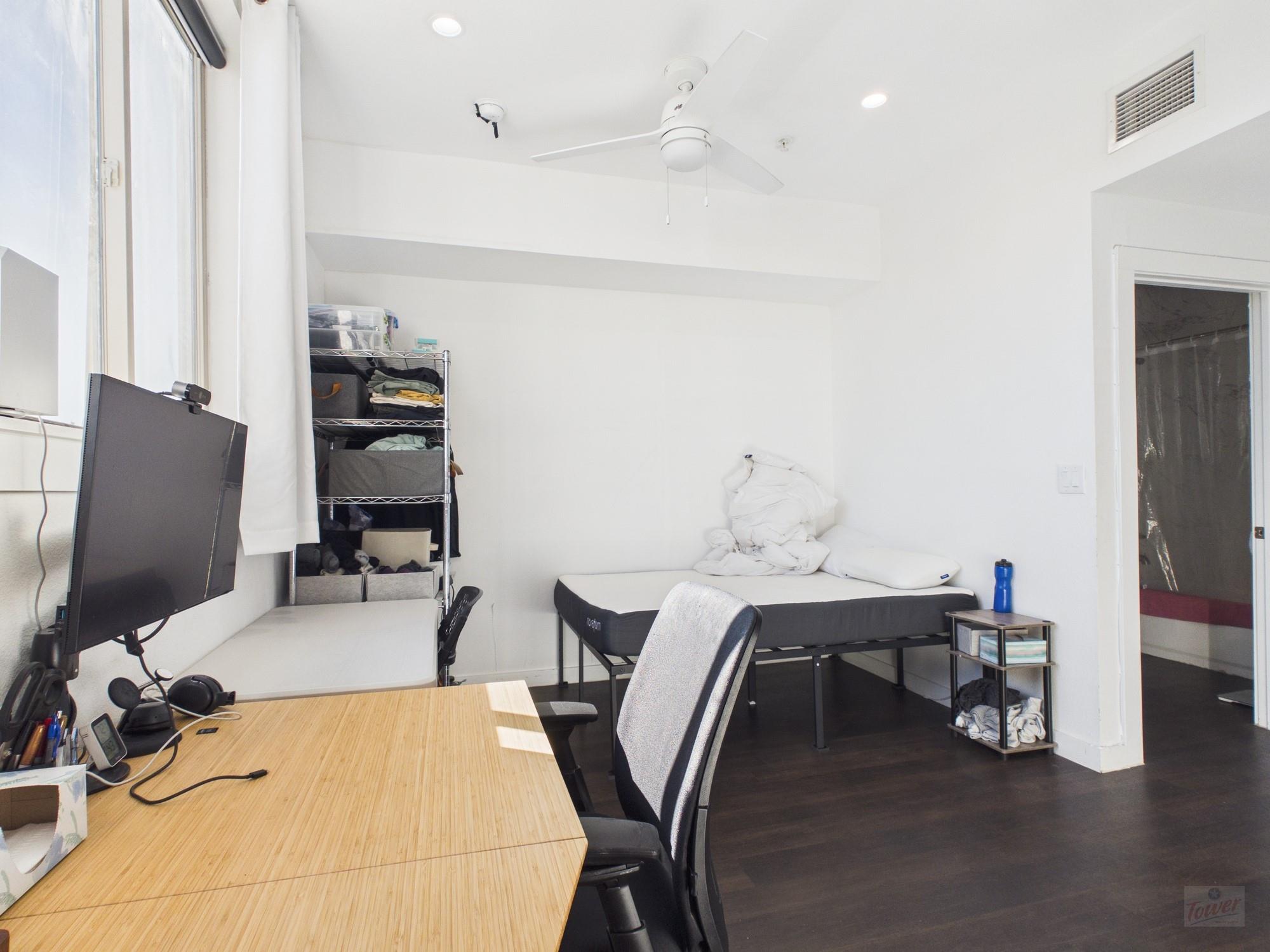 1010 W 26th St # 305, Austin, TX 78705