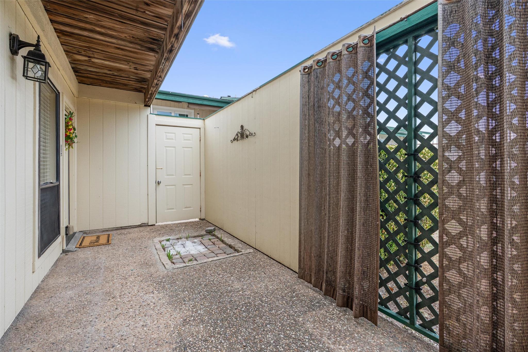 6718 Silvermine Dr # 704, Austin, TX 78736