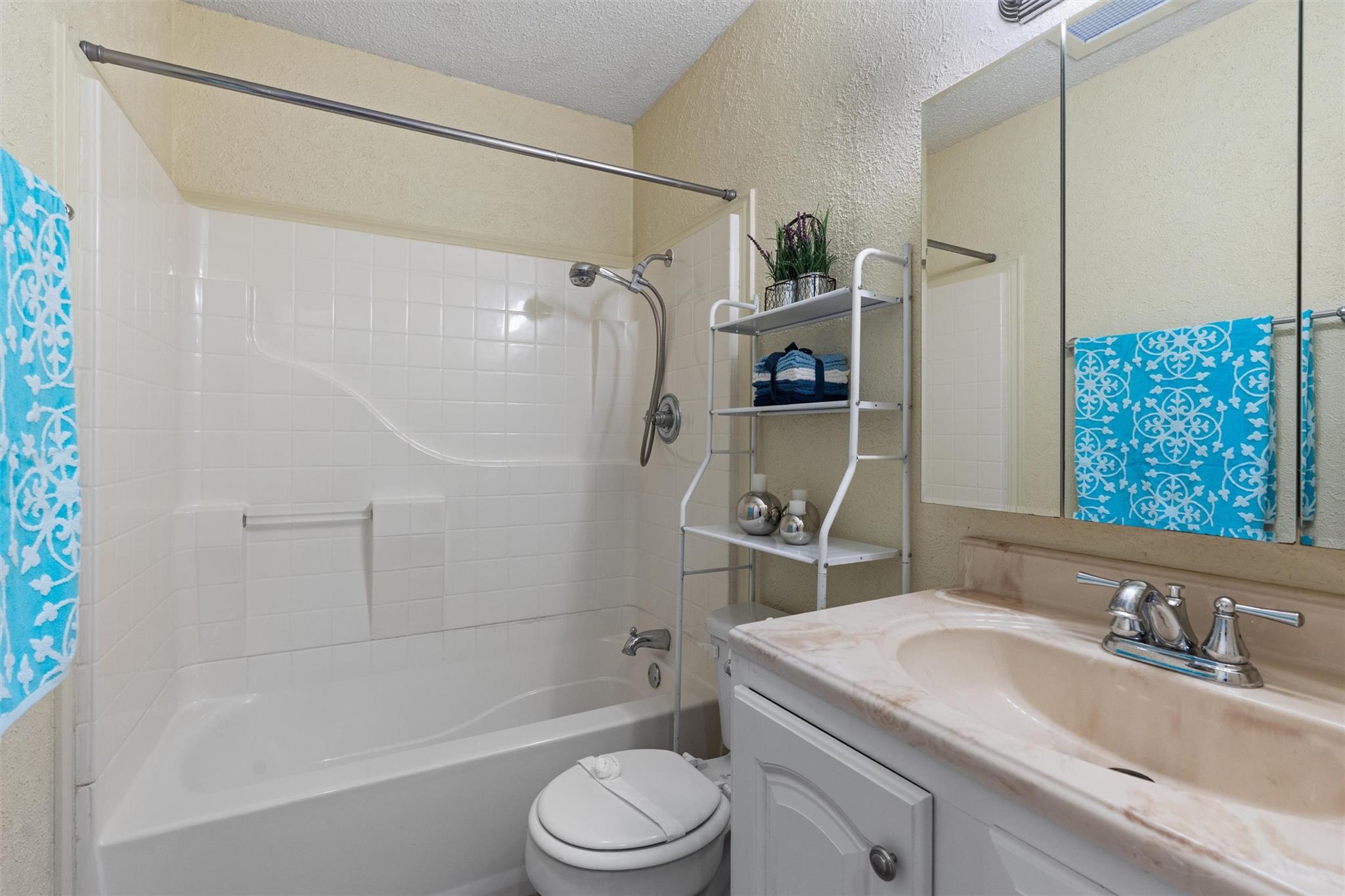 6718 Silvermine Dr # 704, Austin, TX 78736