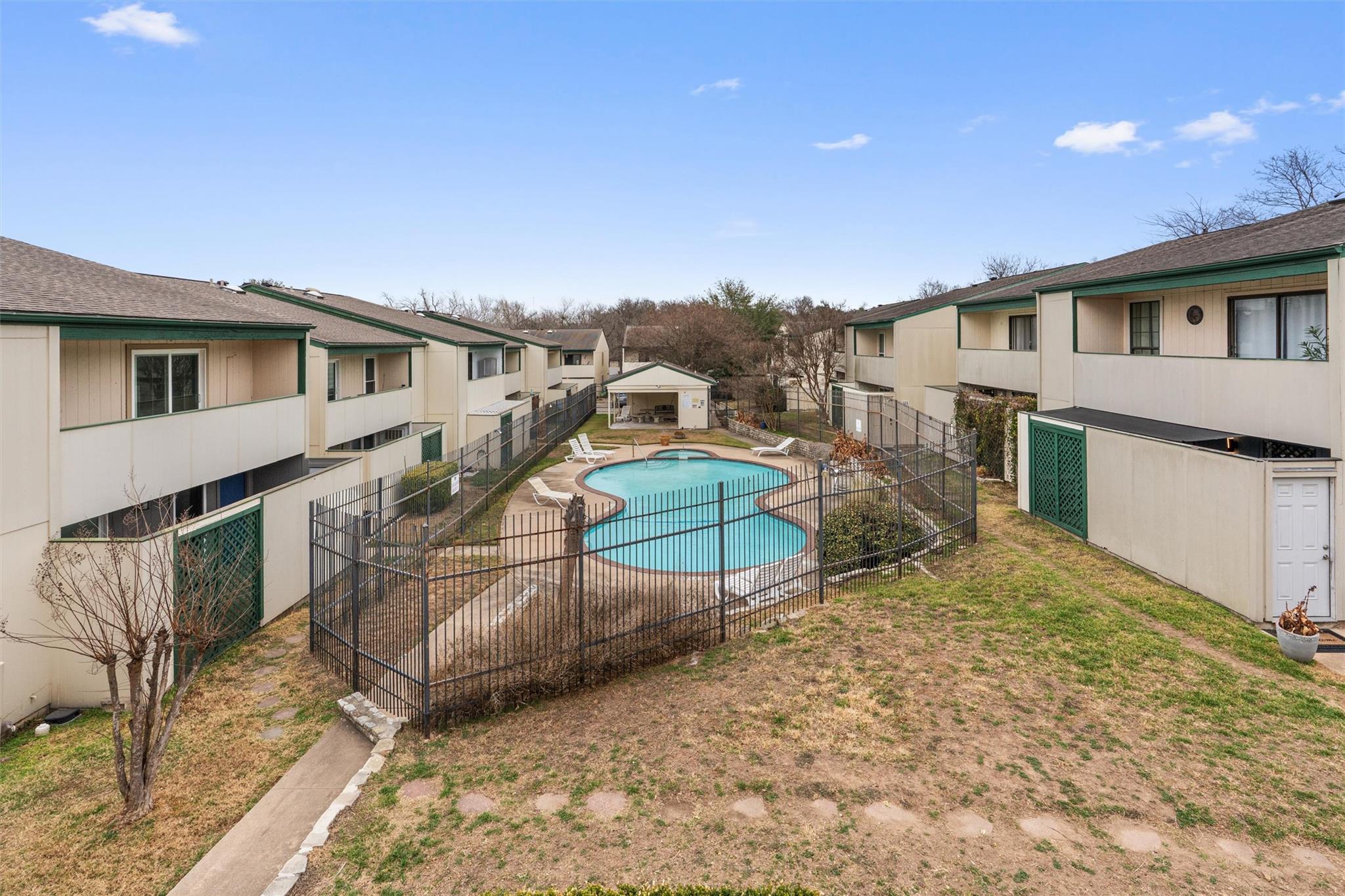 6718 Silvermine Dr # 704, Austin, TX 78736