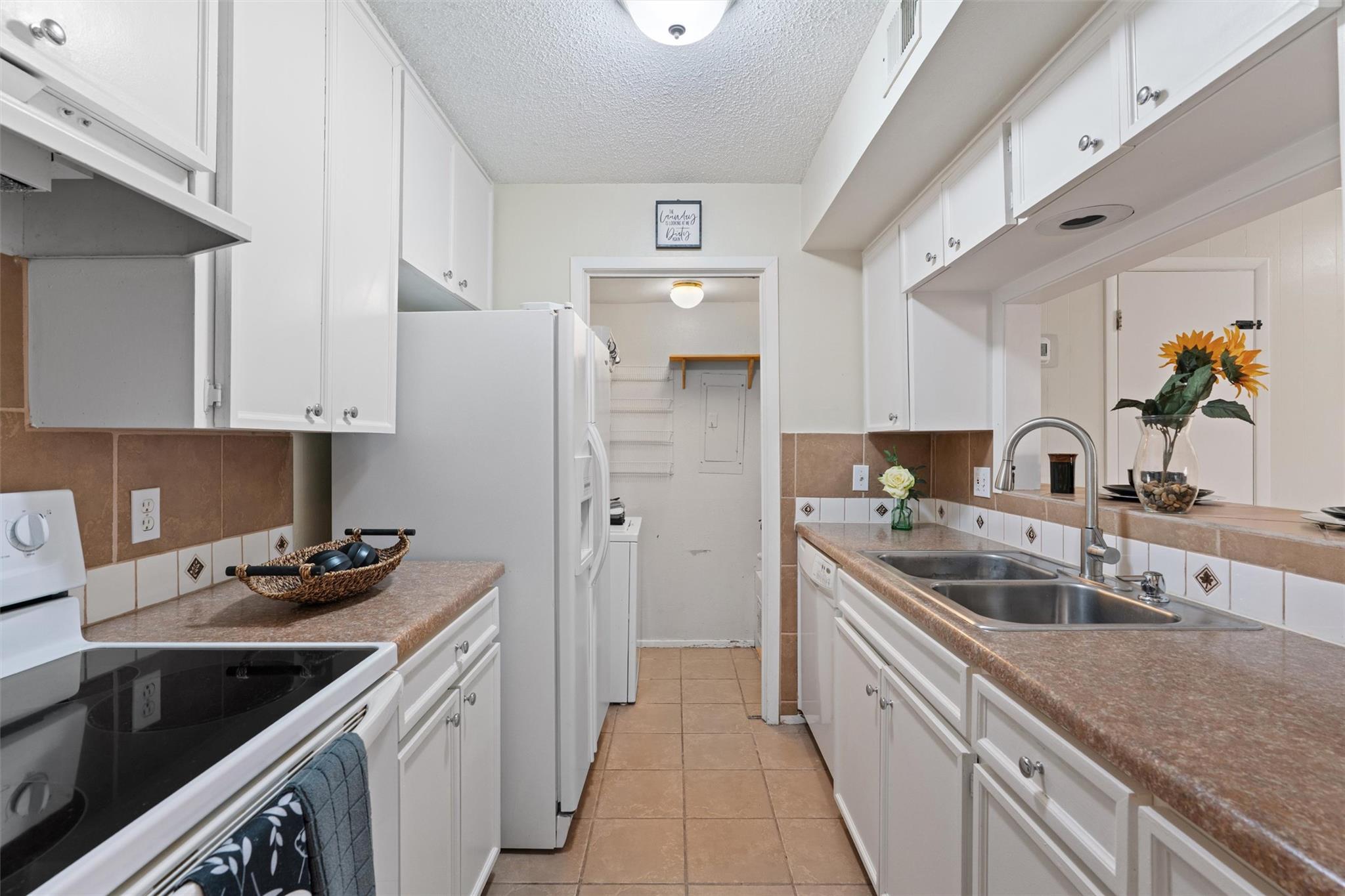 6718 Silvermine Dr # 704, Austin, TX 78736