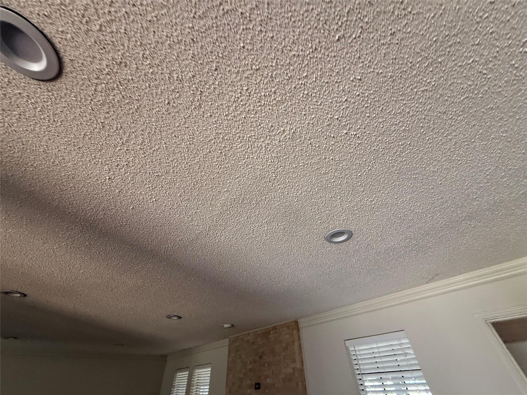 214 meadowlakes Dr, Meadowlakes, TX 78654