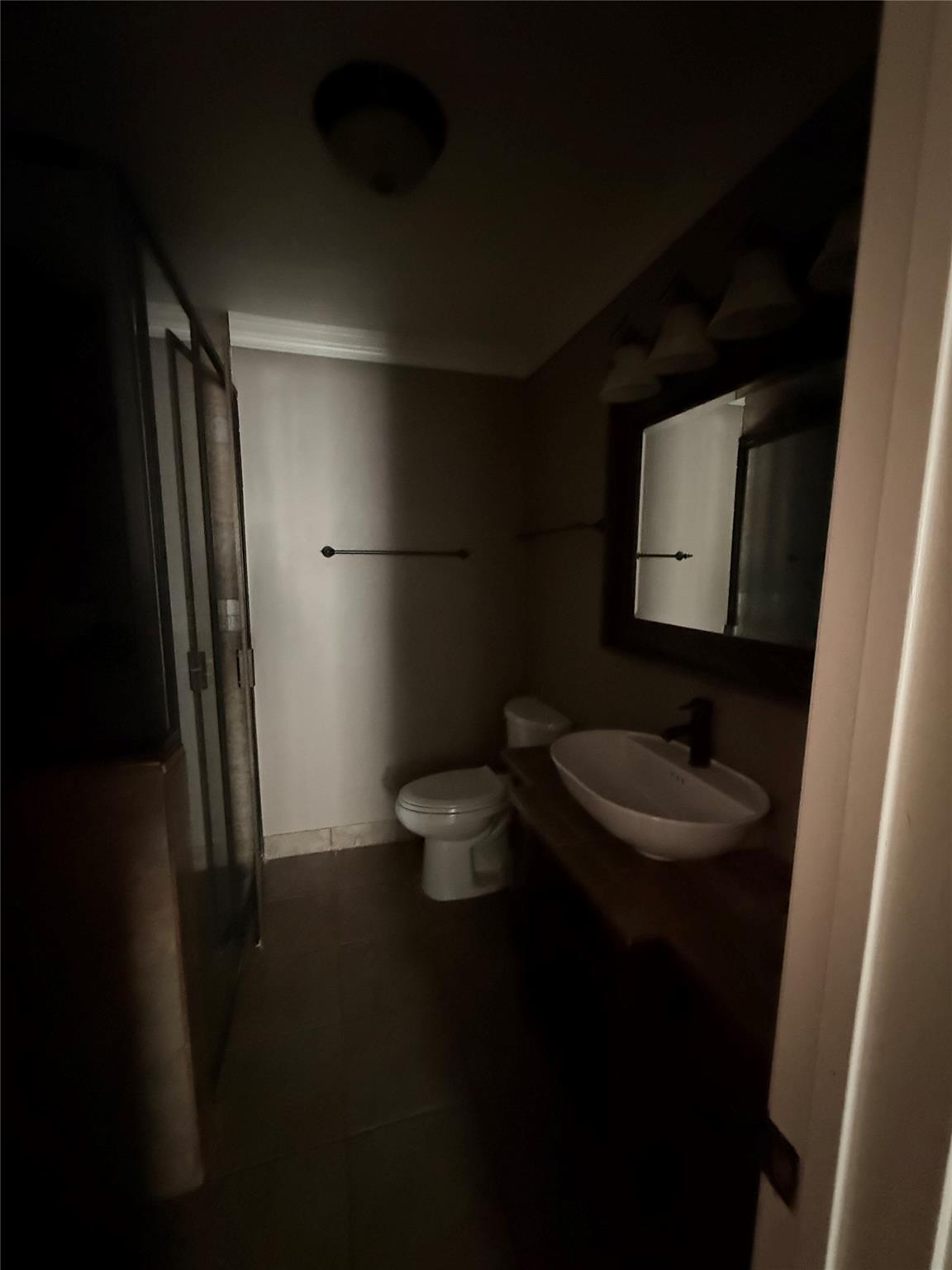 214 meadowlakes Dr, Meadowlakes, TX 78654