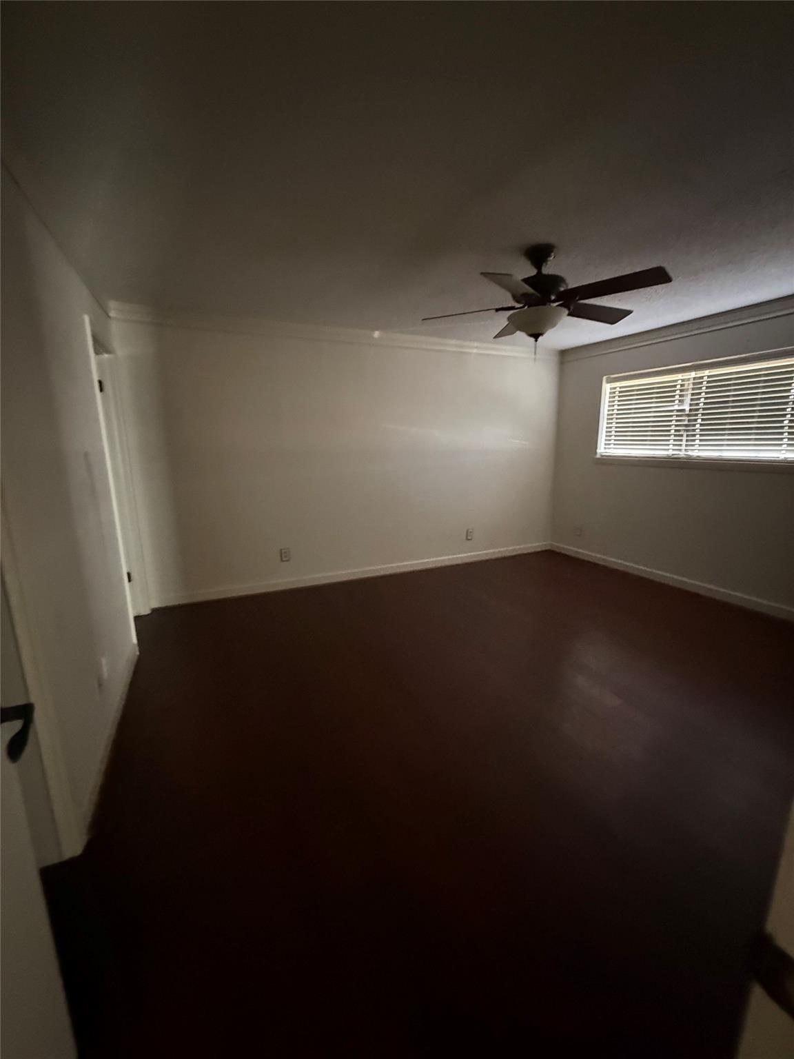 214 meadowlakes Dr, Meadowlakes, TX 78654