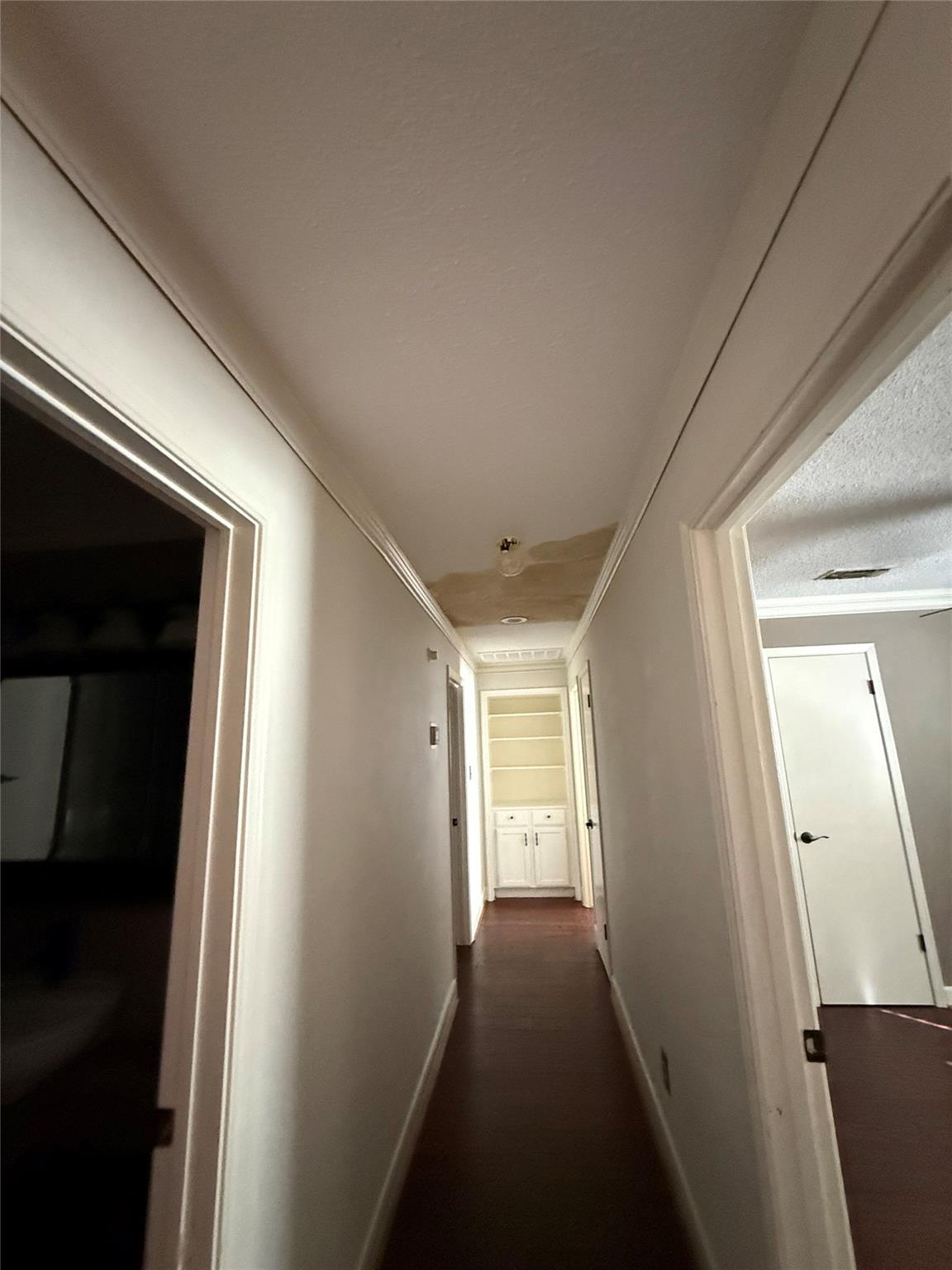 214 meadowlakes Dr, Meadowlakes, TX 78654