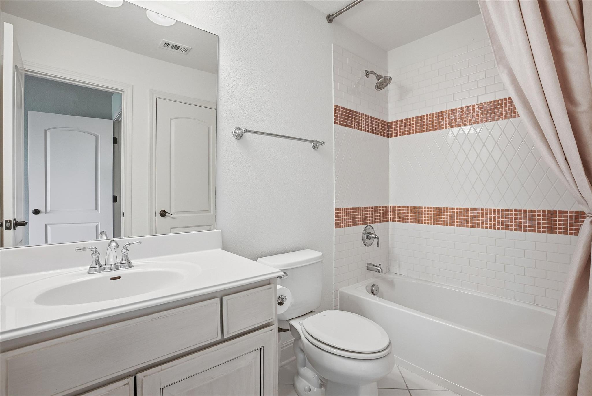 2312 Lakehurst Rd, Spicewood, TX 78669