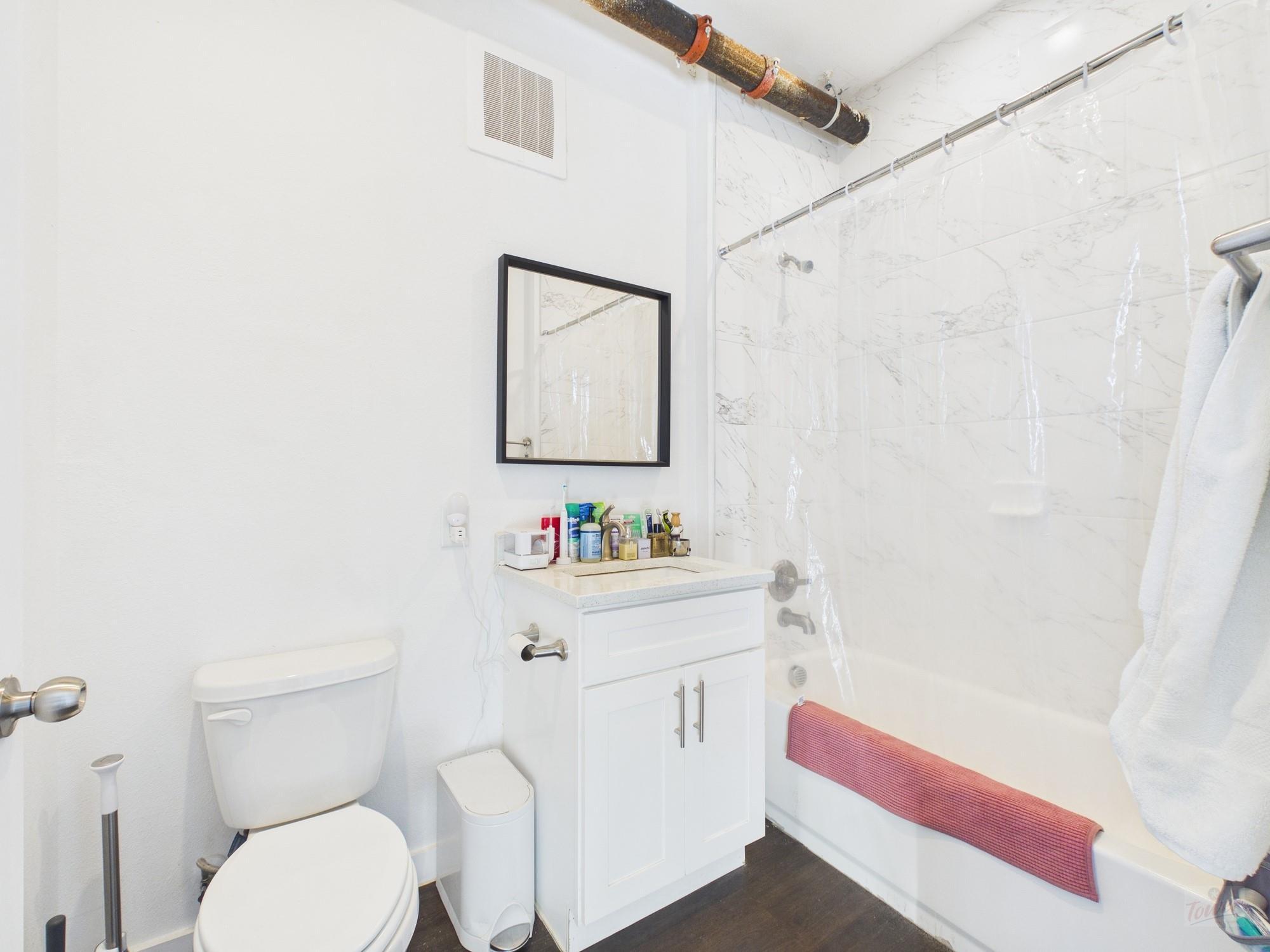 1010 W 26th St # 605, Austin, TX 78705