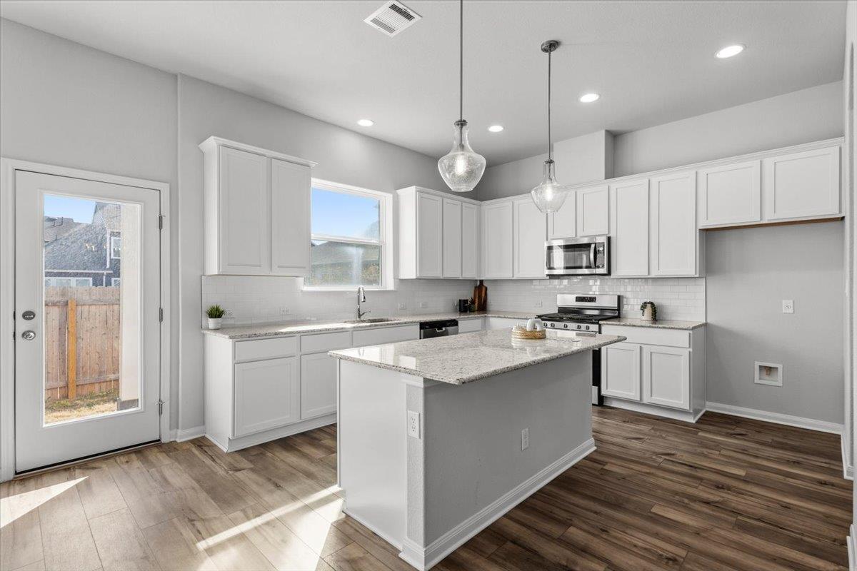 8513 Wellspring Loop, Round Rock, TX 78665