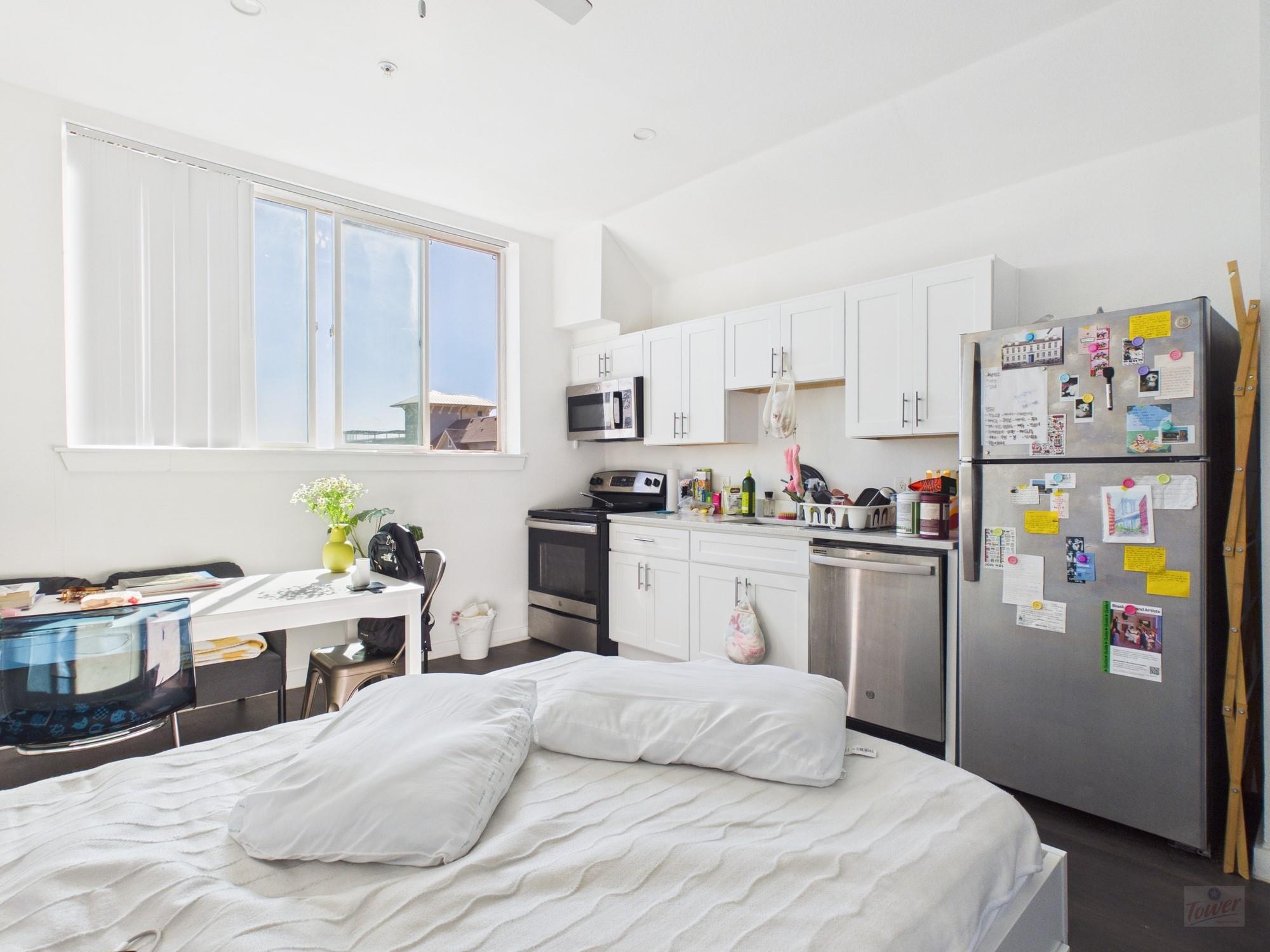 1010 W 26th St # 304, Austin, TX 78705