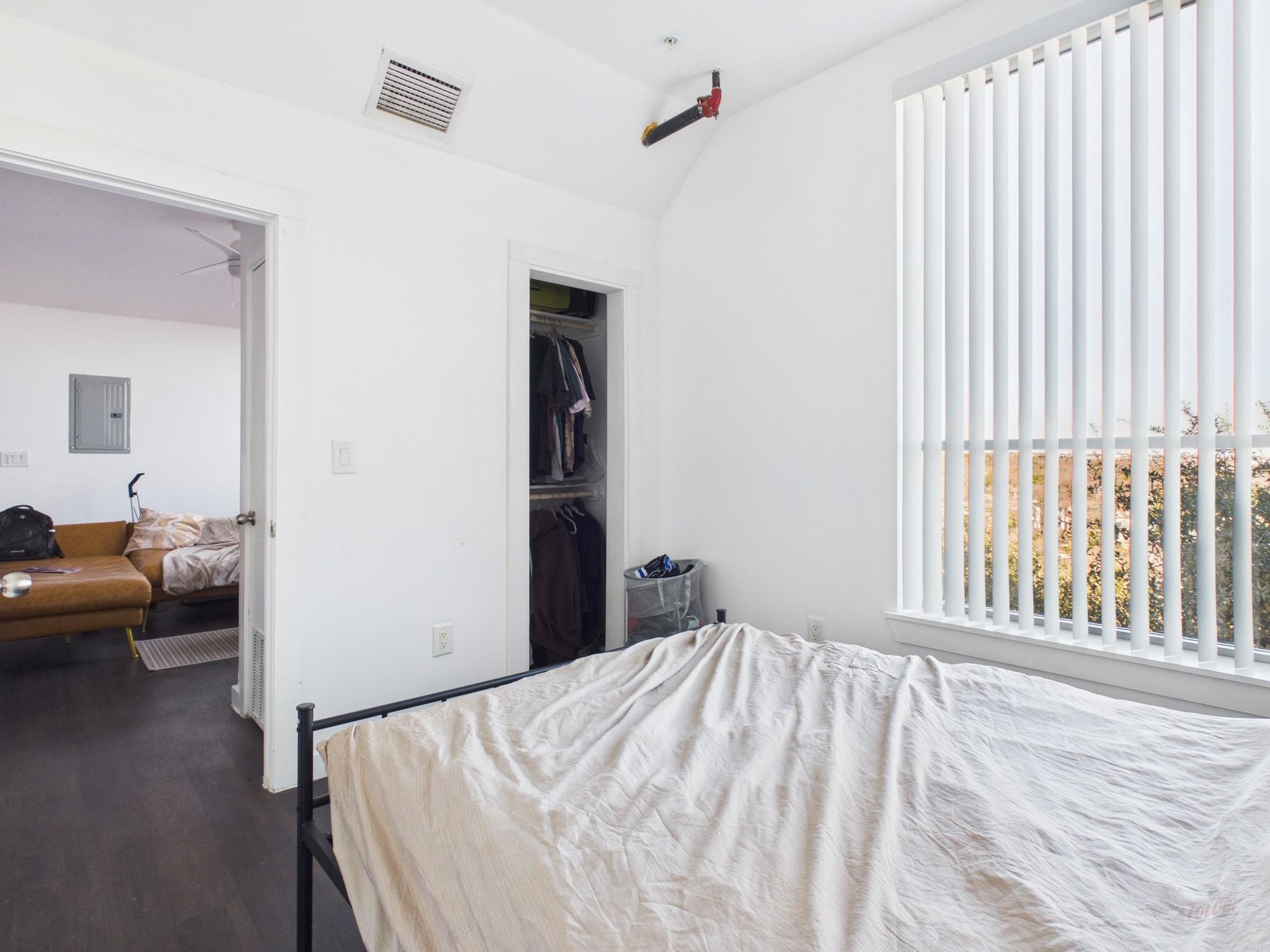 1010 W 26th St # 301, Austin, TX 78705