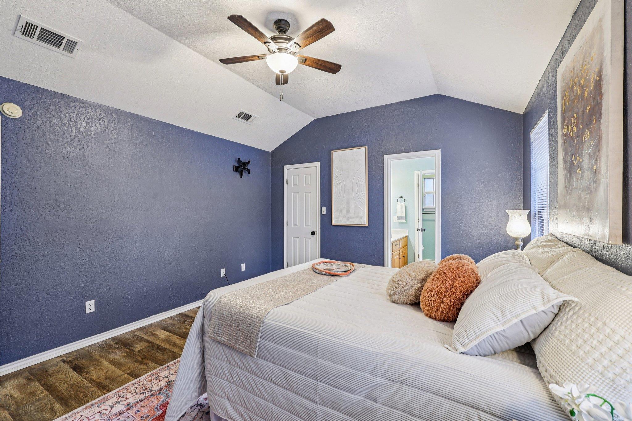 438 Tahitian Dr, Bastrop, TX 78602