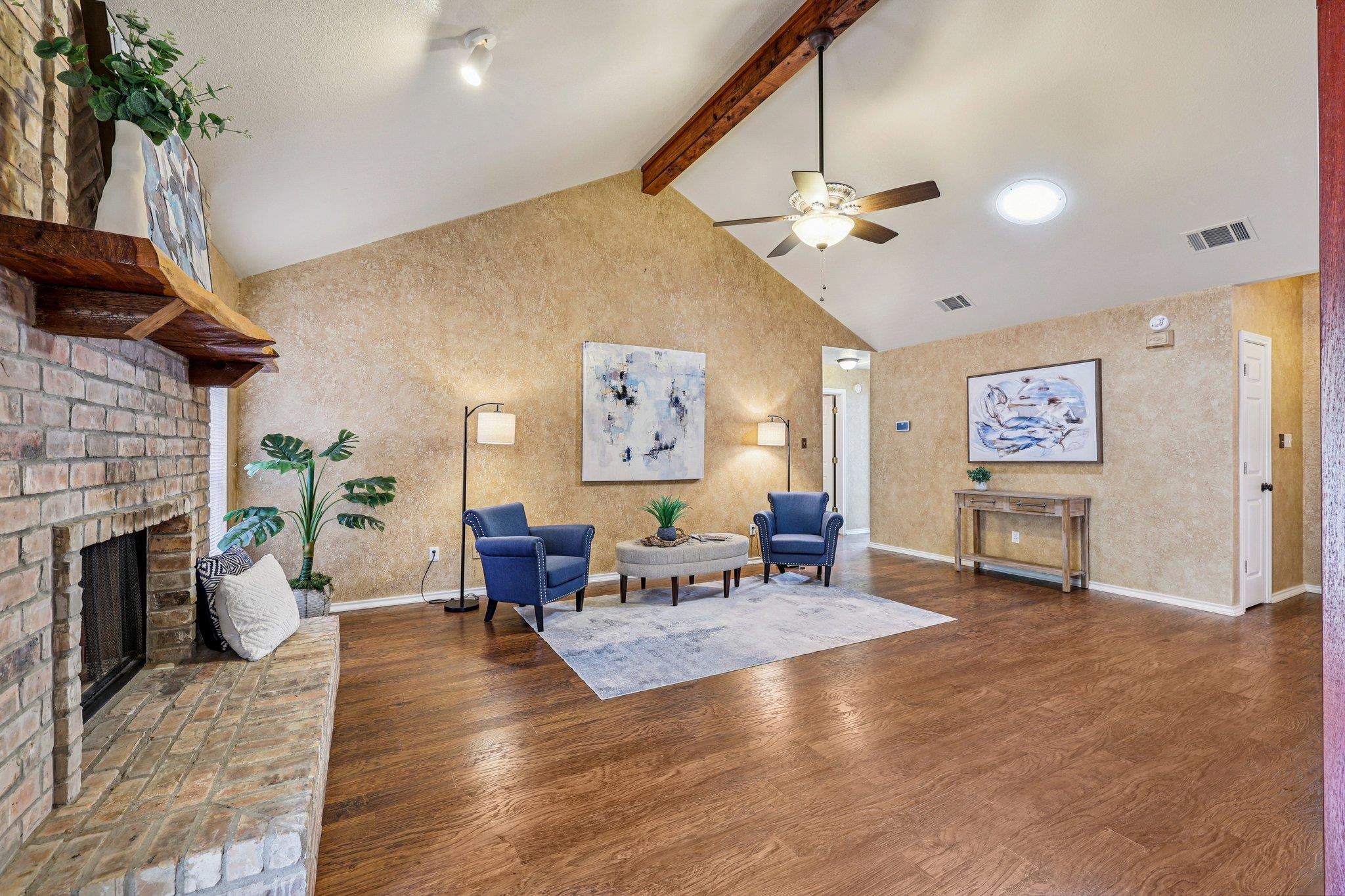 438 Tahitian Dr, Bastrop, TX 78602