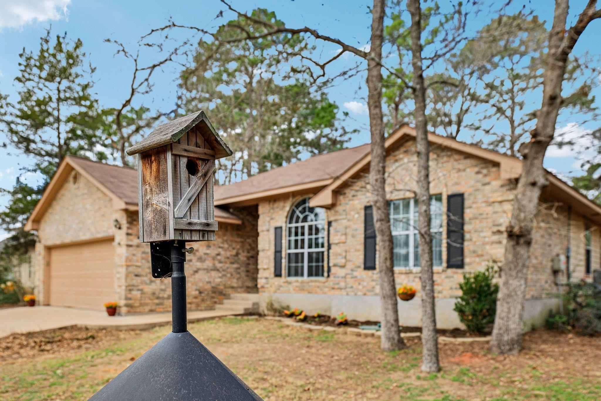 438 Tahitian Dr, Bastrop, TX 78602