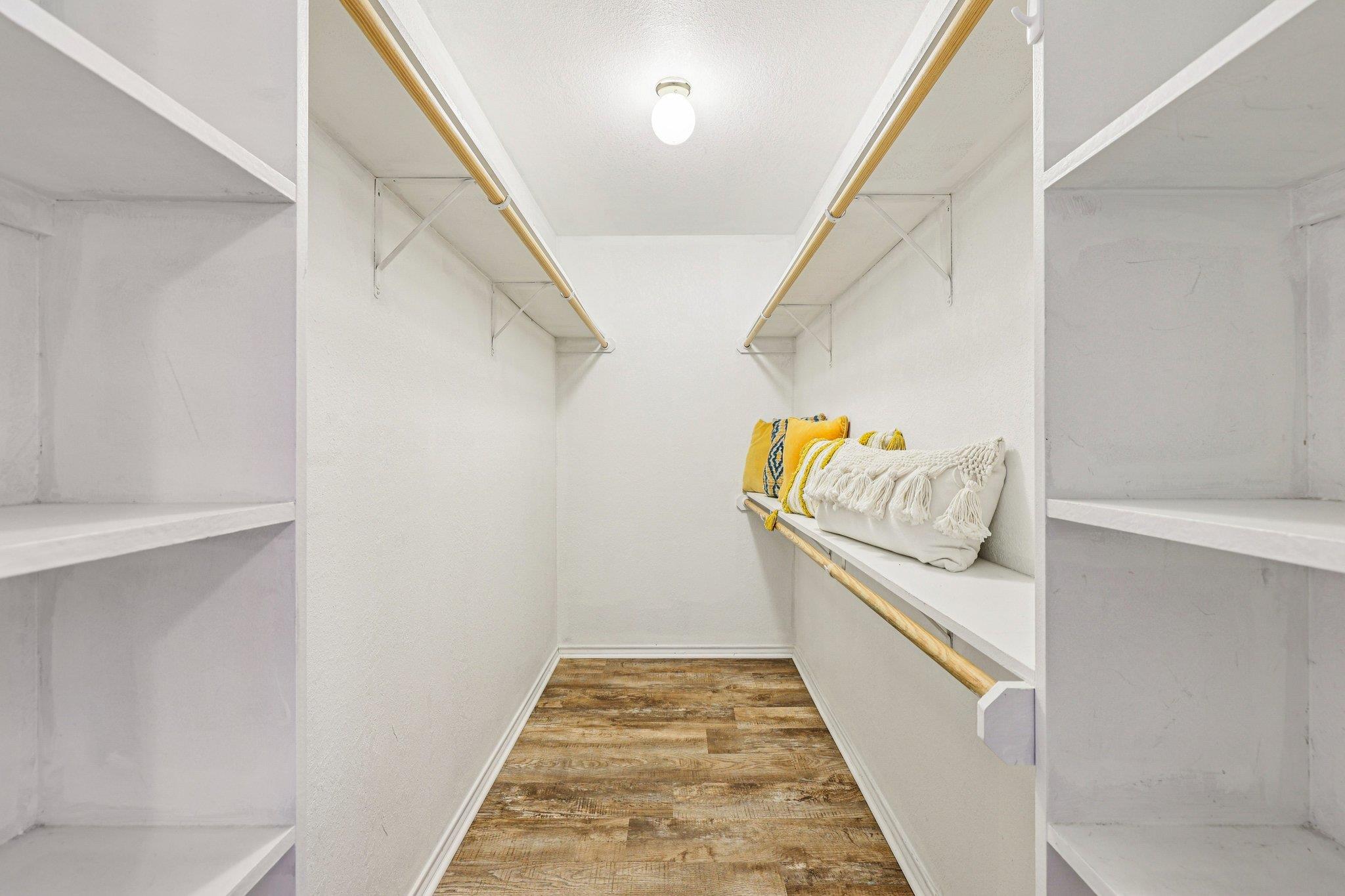 438 Tahitian Dr, Bastrop, TX 78602