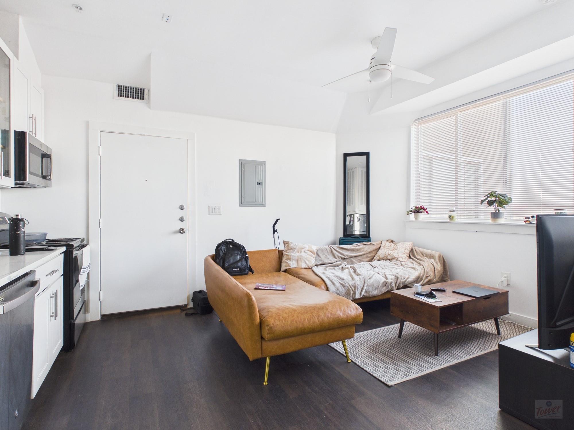 1010 W 26th St # 401, Austin, TX 78705