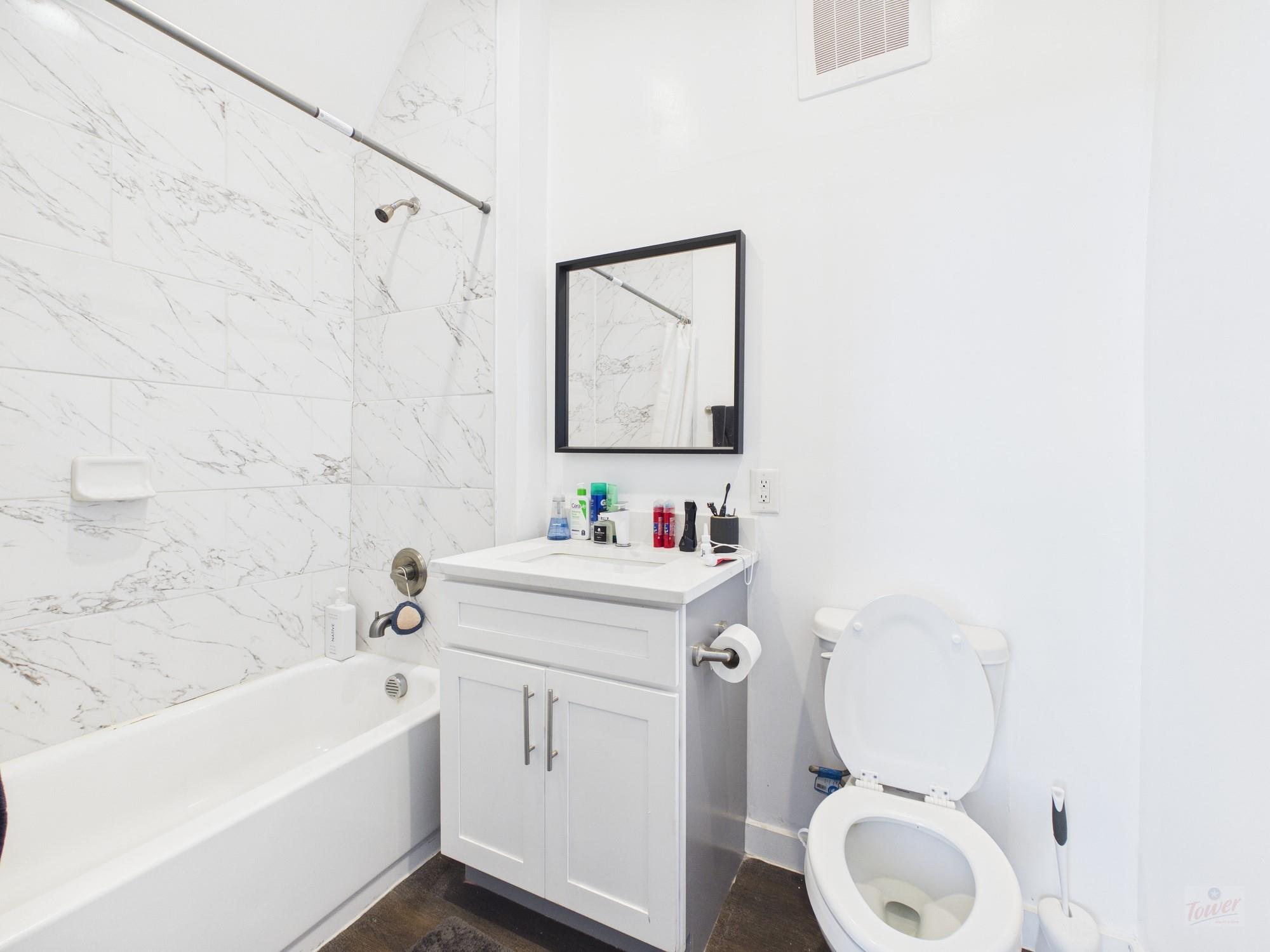 1010 W 26th St # 501, Austin, TX 78705