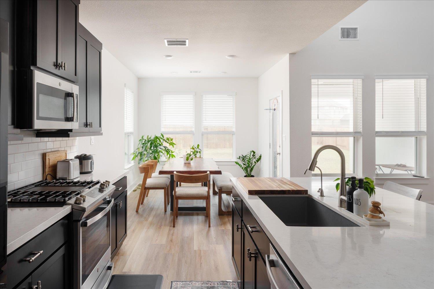 3120 Pale Rider Pass, Leander, TX 78641