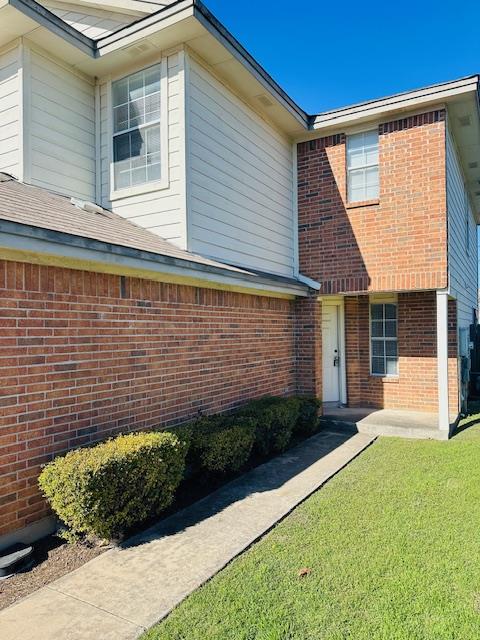 2877 Southampton Way # A, Round Rock, TX 78664