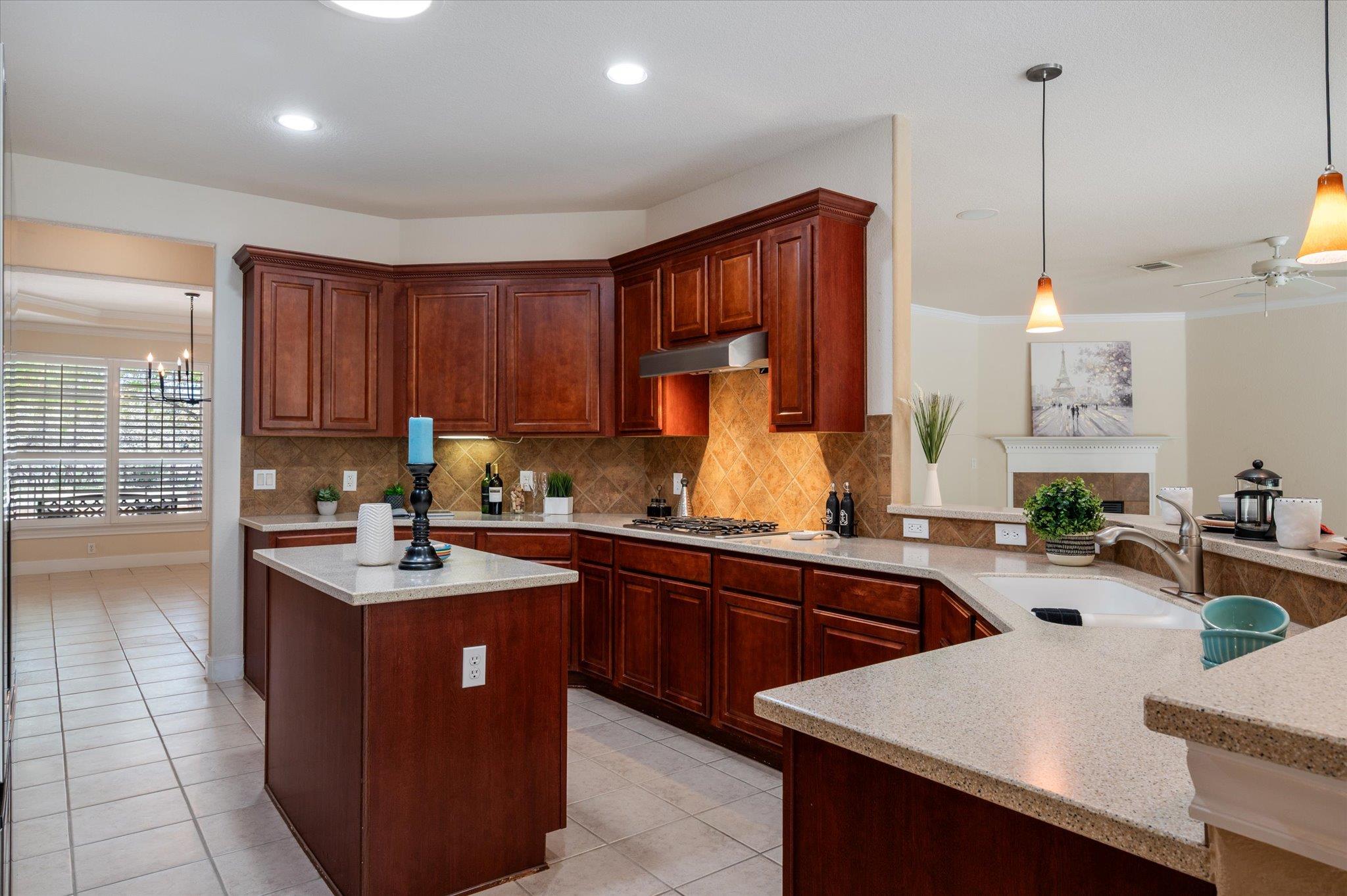 304 San Saba Dr, Georgetown, TX 78633