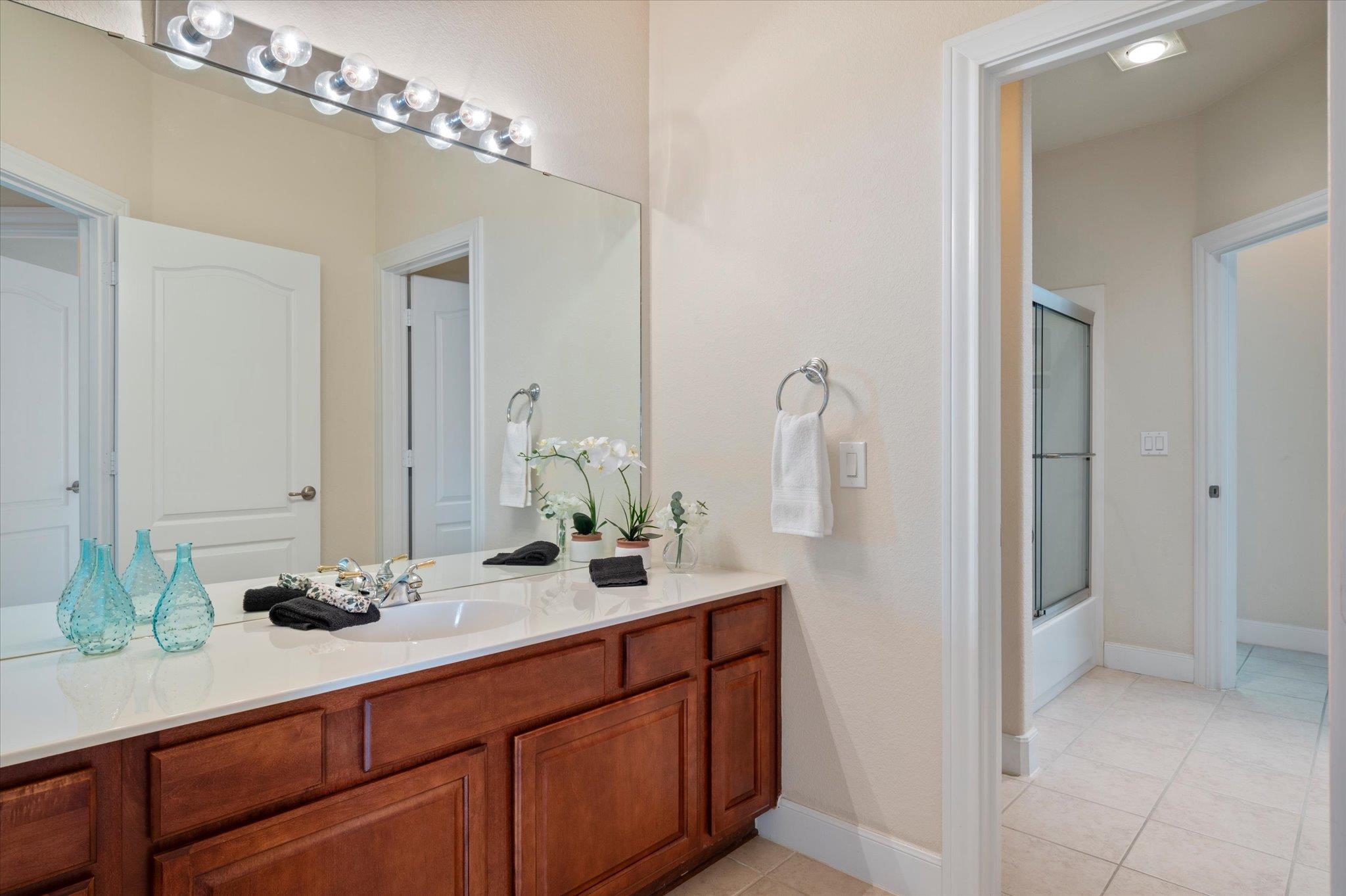 304 San Saba Dr, Georgetown, TX 78633