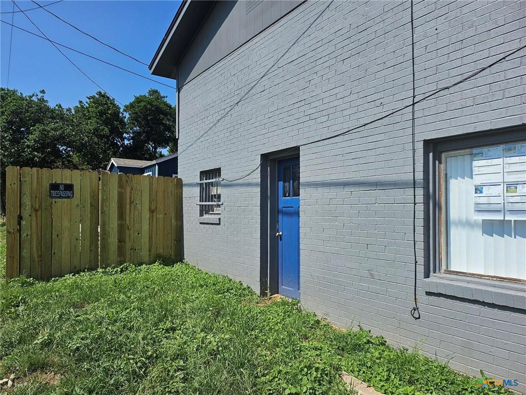 700 E Polk St, Burnet, TX 78611