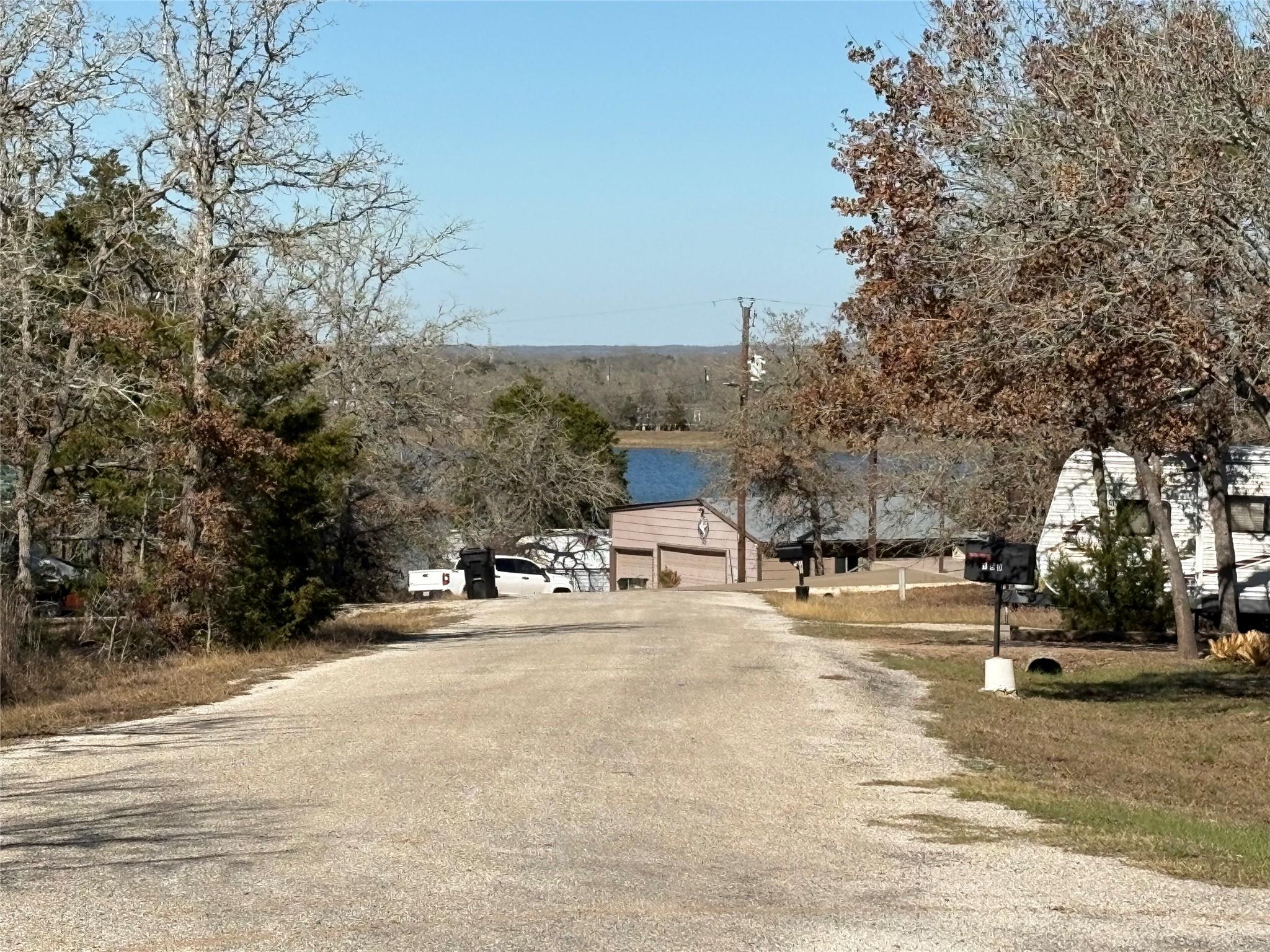 211 Big Bow, Smithville, TX 78957