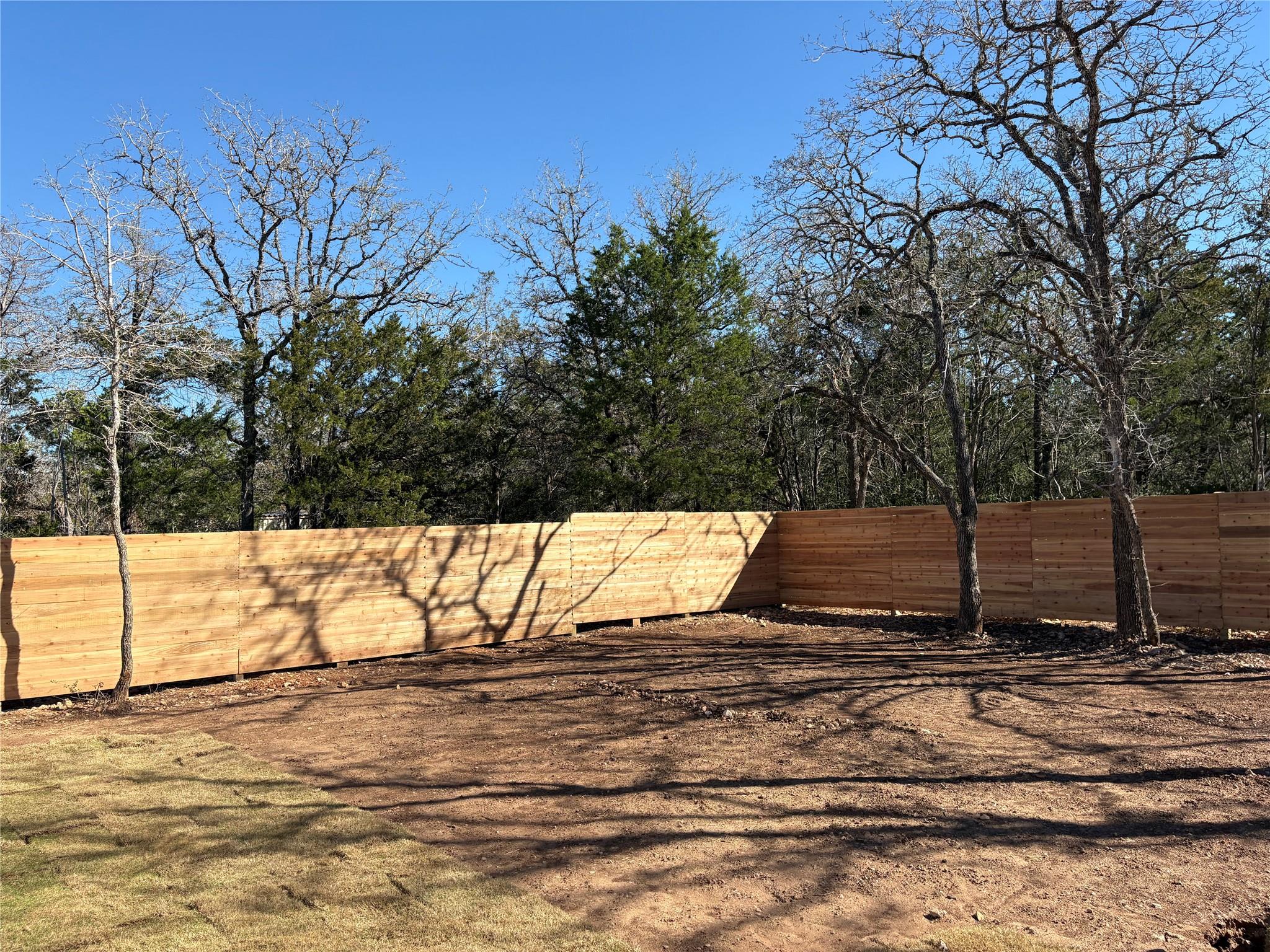 211 Big Bow, Smithville, TX 78957