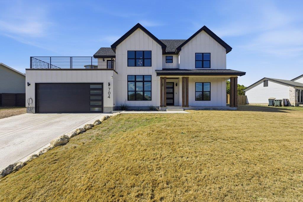 708 Newport Dr, Spicewood, TX 78669
